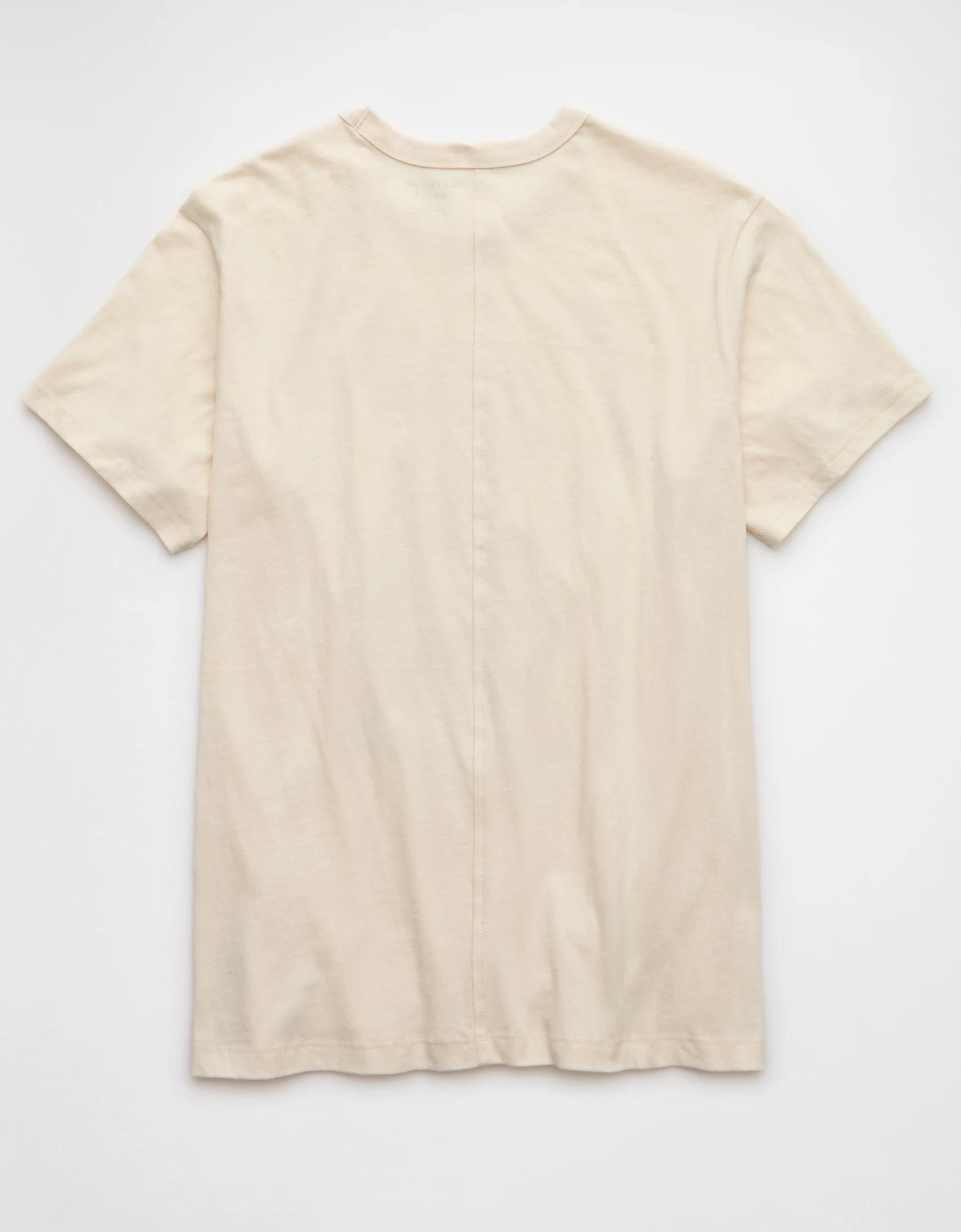 AE Oversized Valentine's Day Graphic T-Shirt Product Image