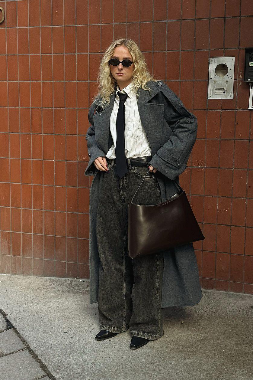 Loose Low Waist Long Jeans Product Image