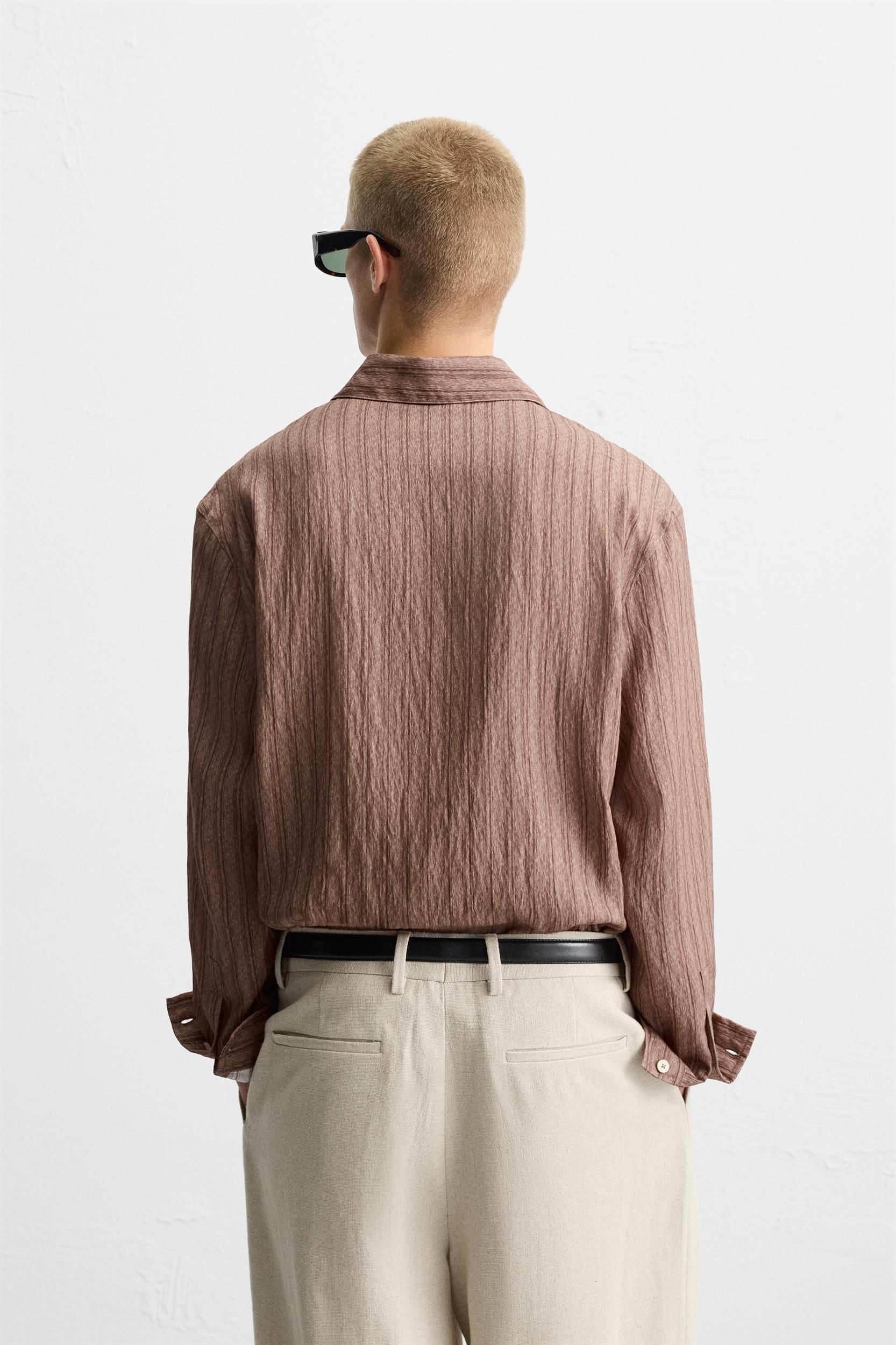 STRIPED FLOWY SHIRT Product Image