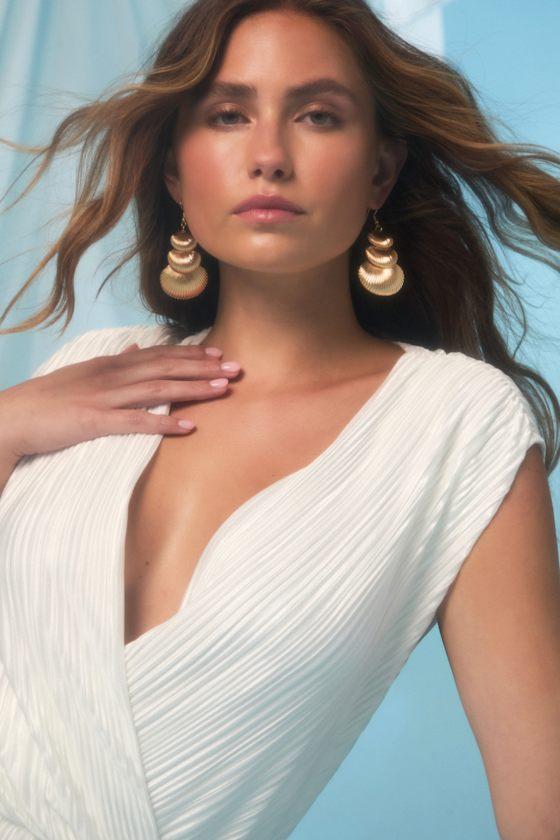 Junonia Gold Seashell Drop Earrings Product Image