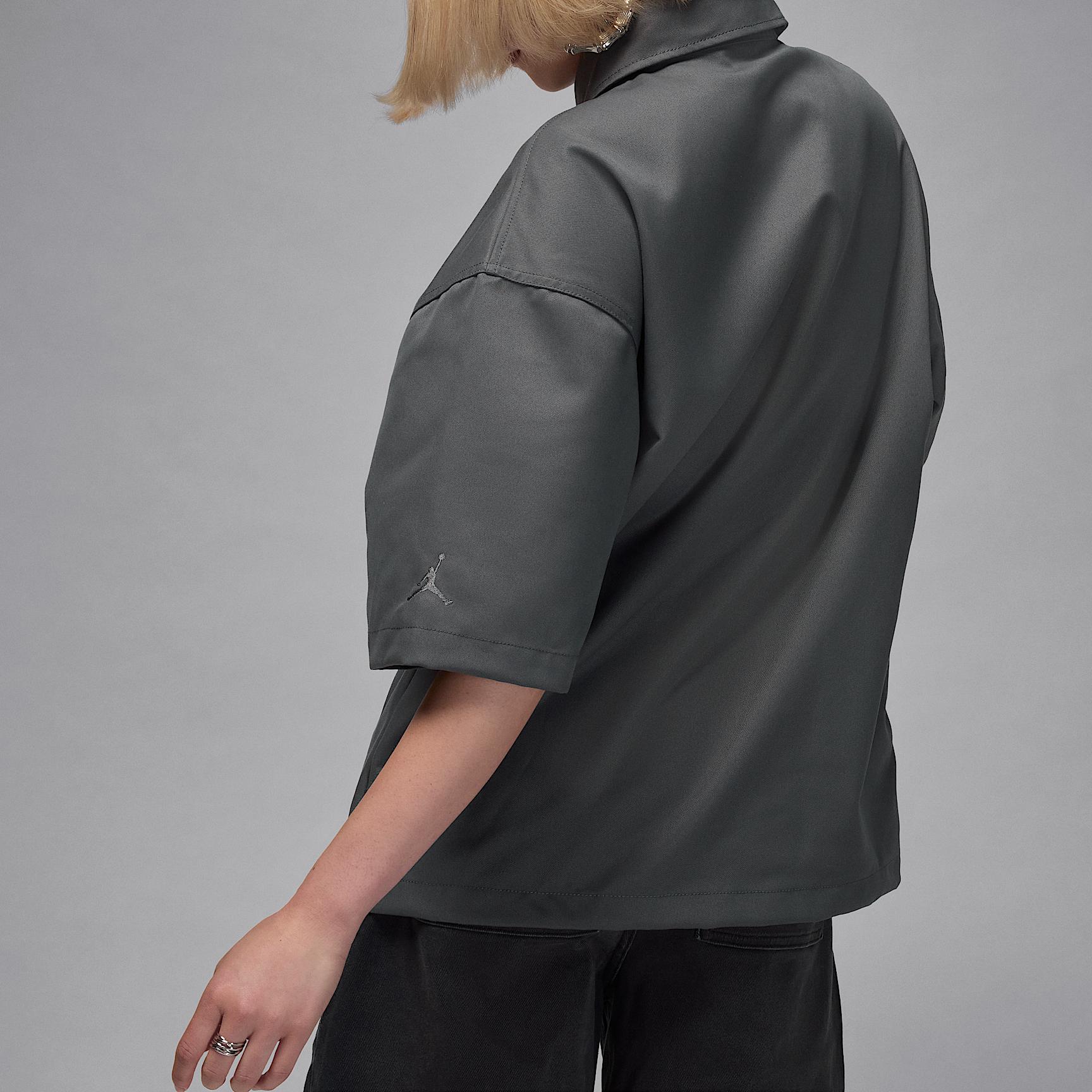 Womens Jordan Flight Woven Short-Sleeve Top | HQ9199-101 Product Image