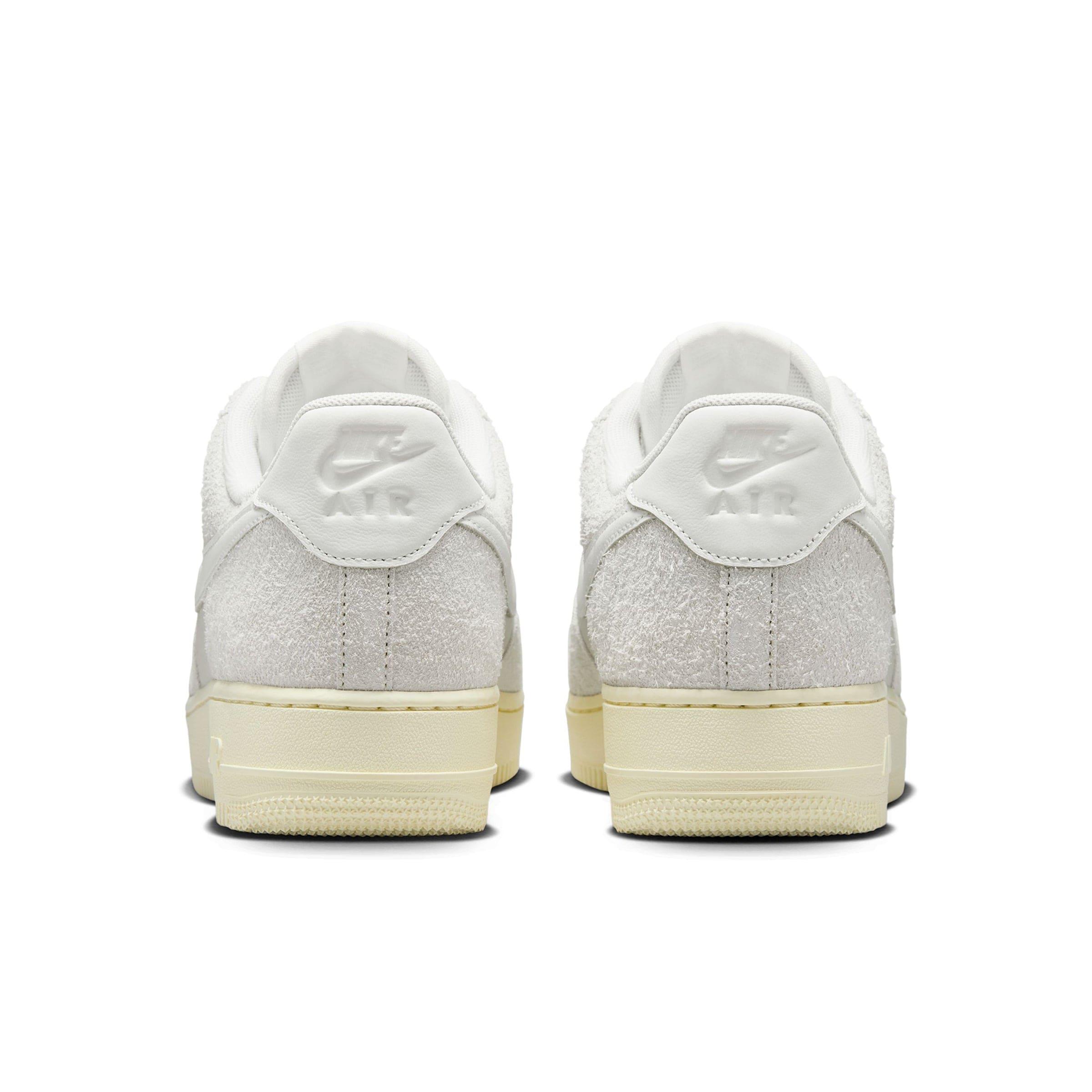 AIR FORCE 1 '07 LX Male Product Image