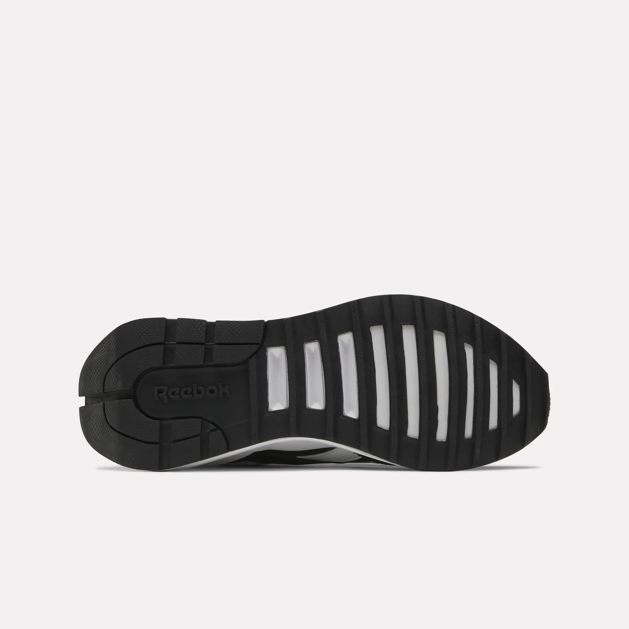 Women's International Shoes Female Product Image