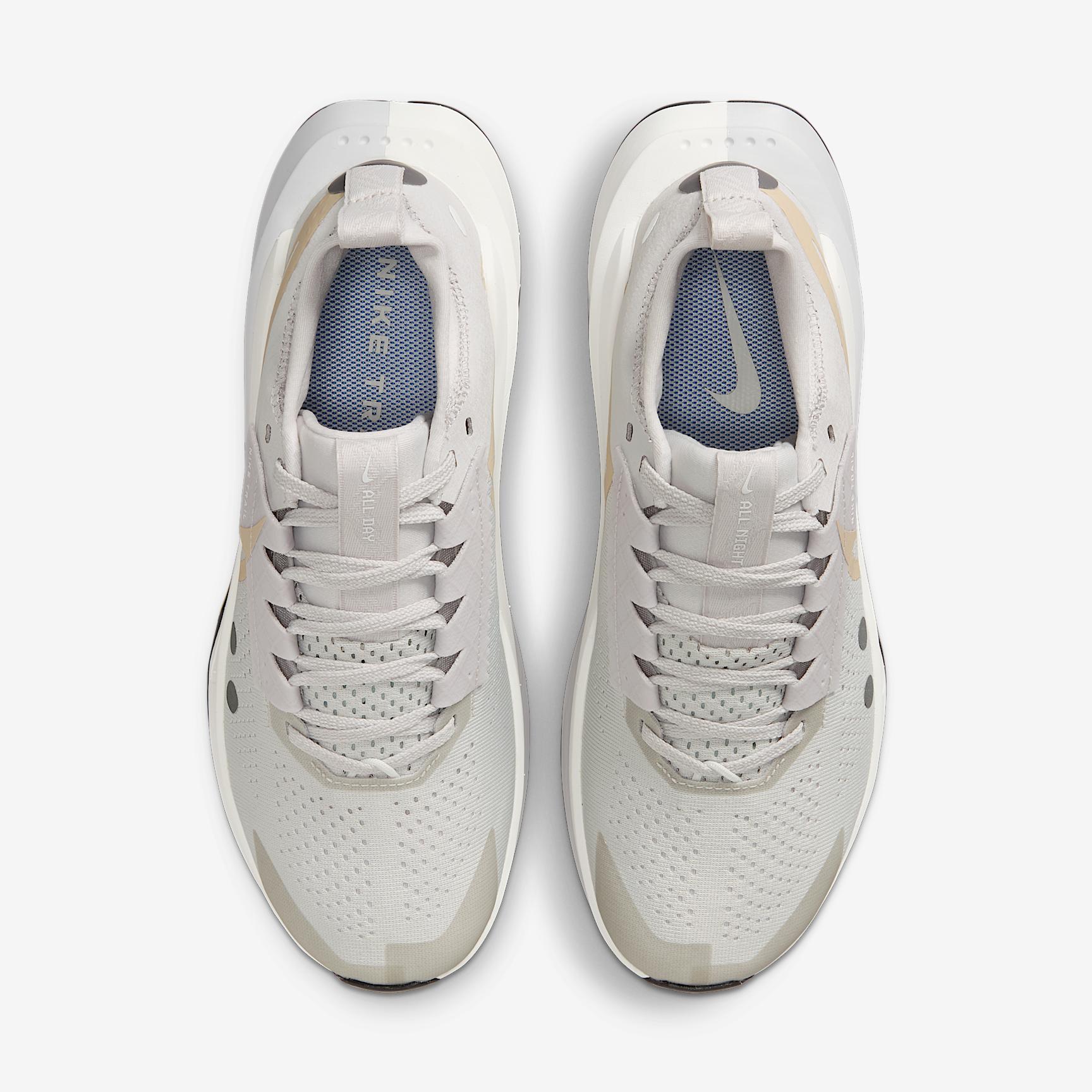 Nike Womens Zegama 2 Trail Running Shoes | FD5191-007 Product Image