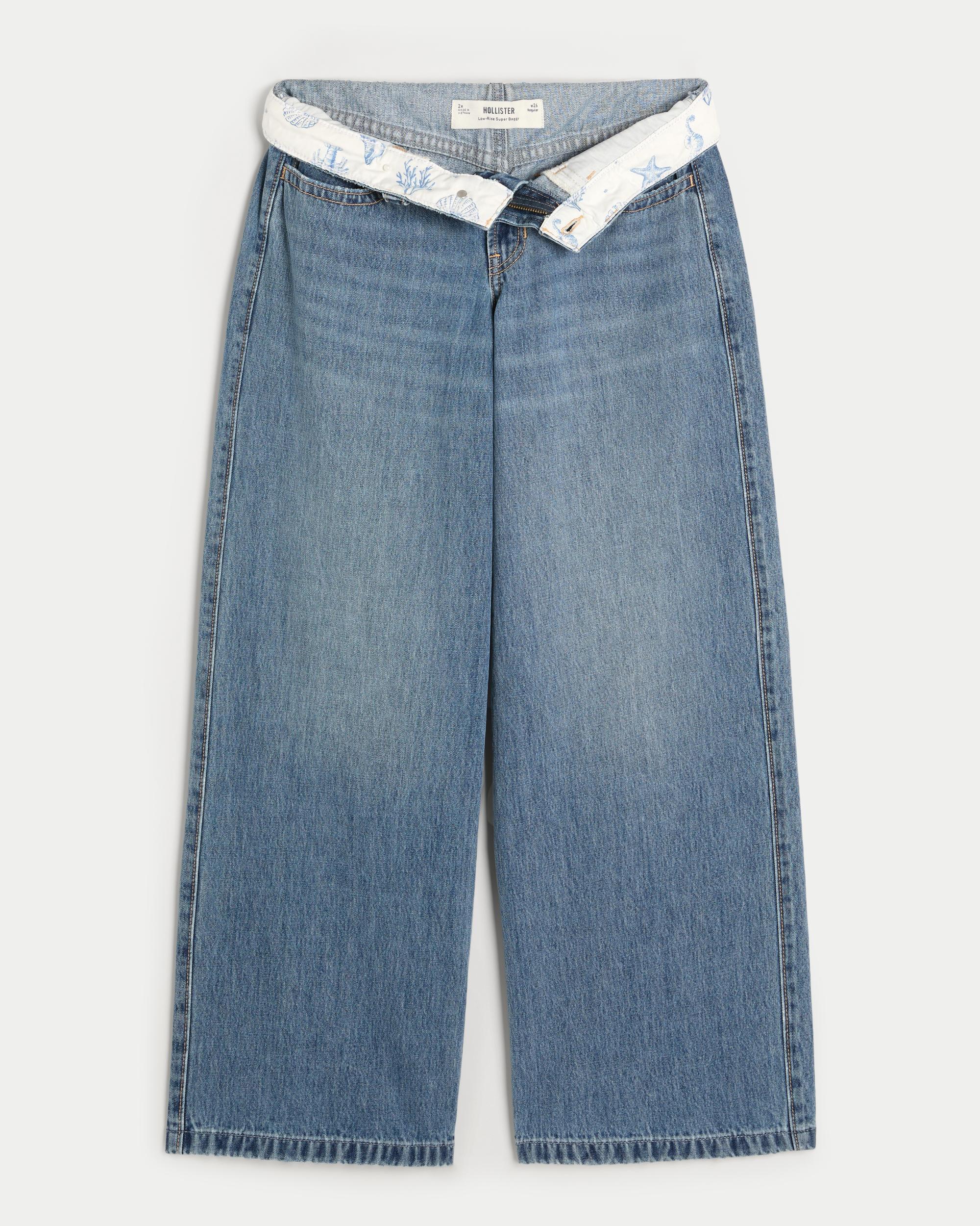 Low-Rise Light Wash Baggy Jeans Product Image