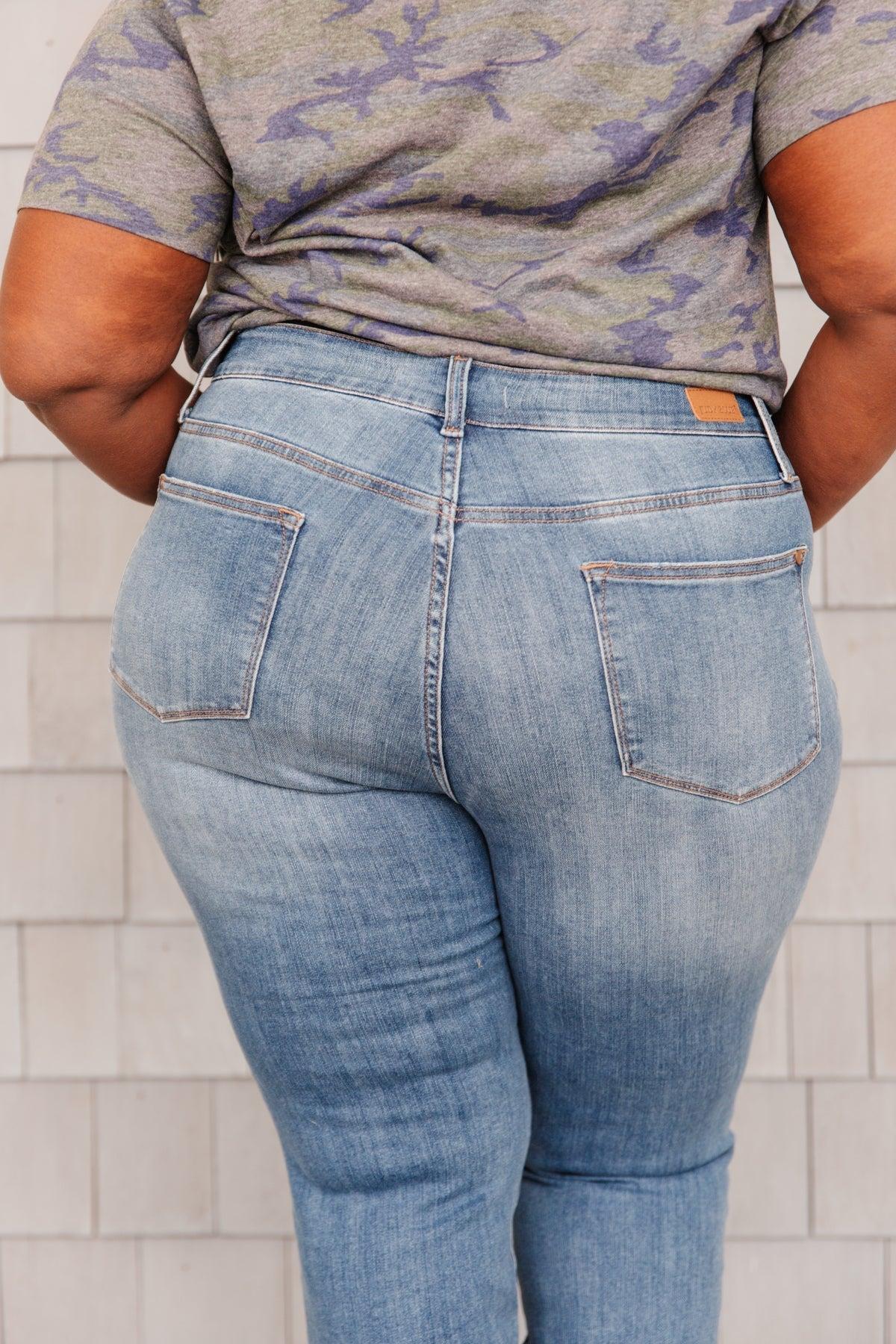 High Waist Slim Fit Jeans (Online Exclusive) Product Image