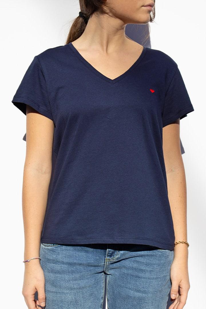 Heart v neckline t-shirt Product Image