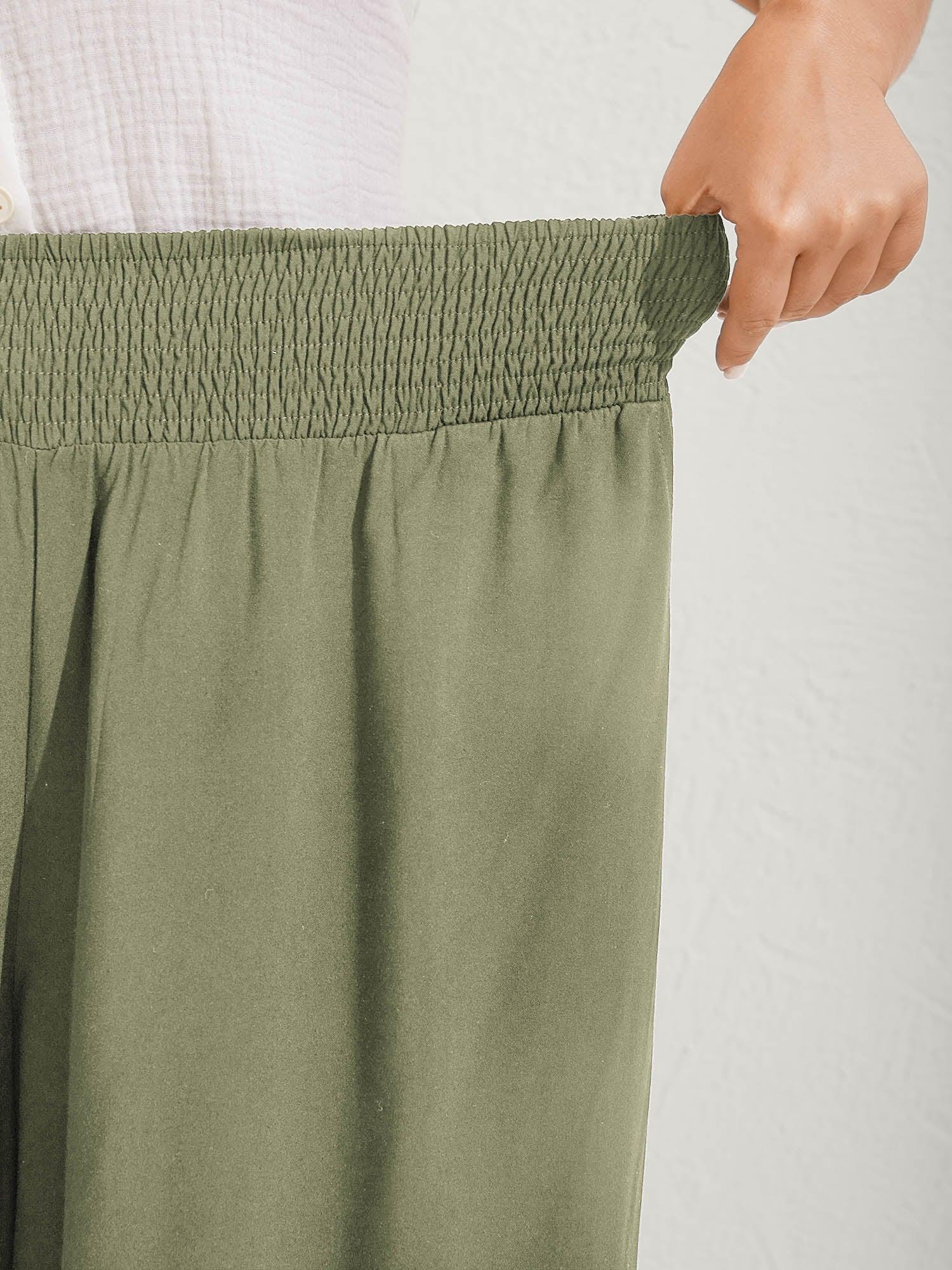 Ruffled Curvy Hem Wide-Leg Pants Female Product Image