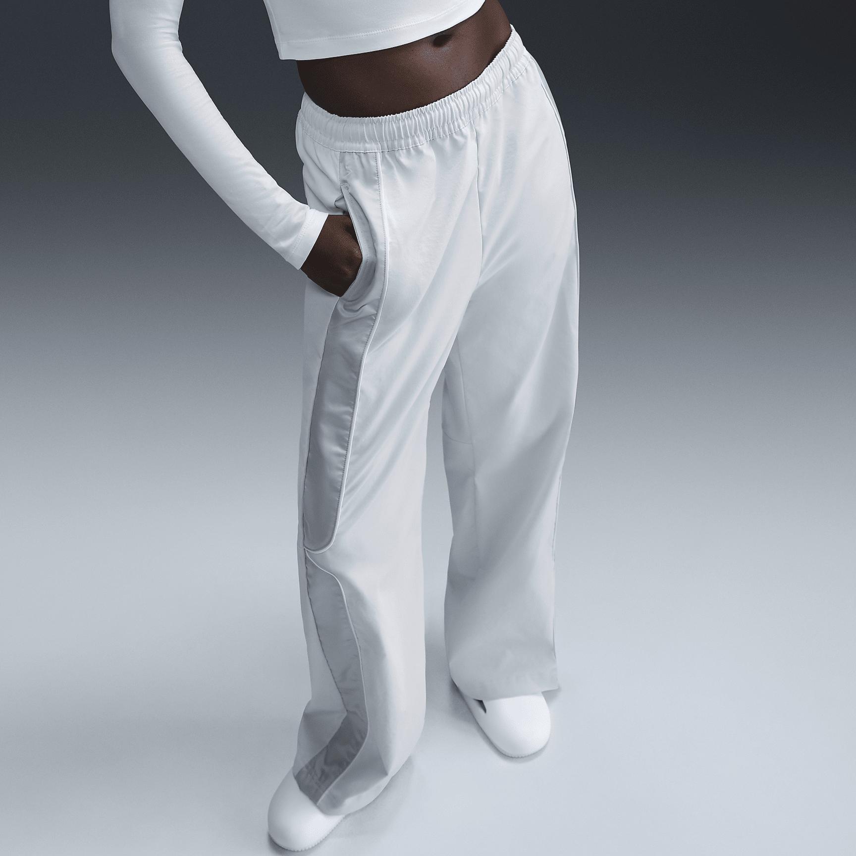 Nike Sportswear Women's Woven Pants Product Image