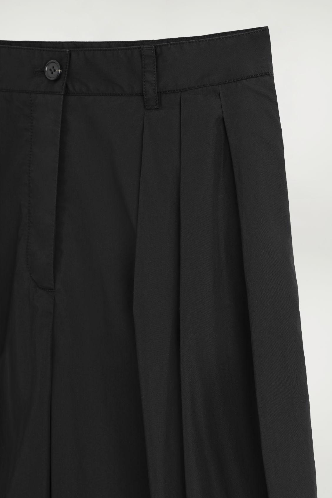 PLEATED COTTON WIDE-LEG PANTS Product Image