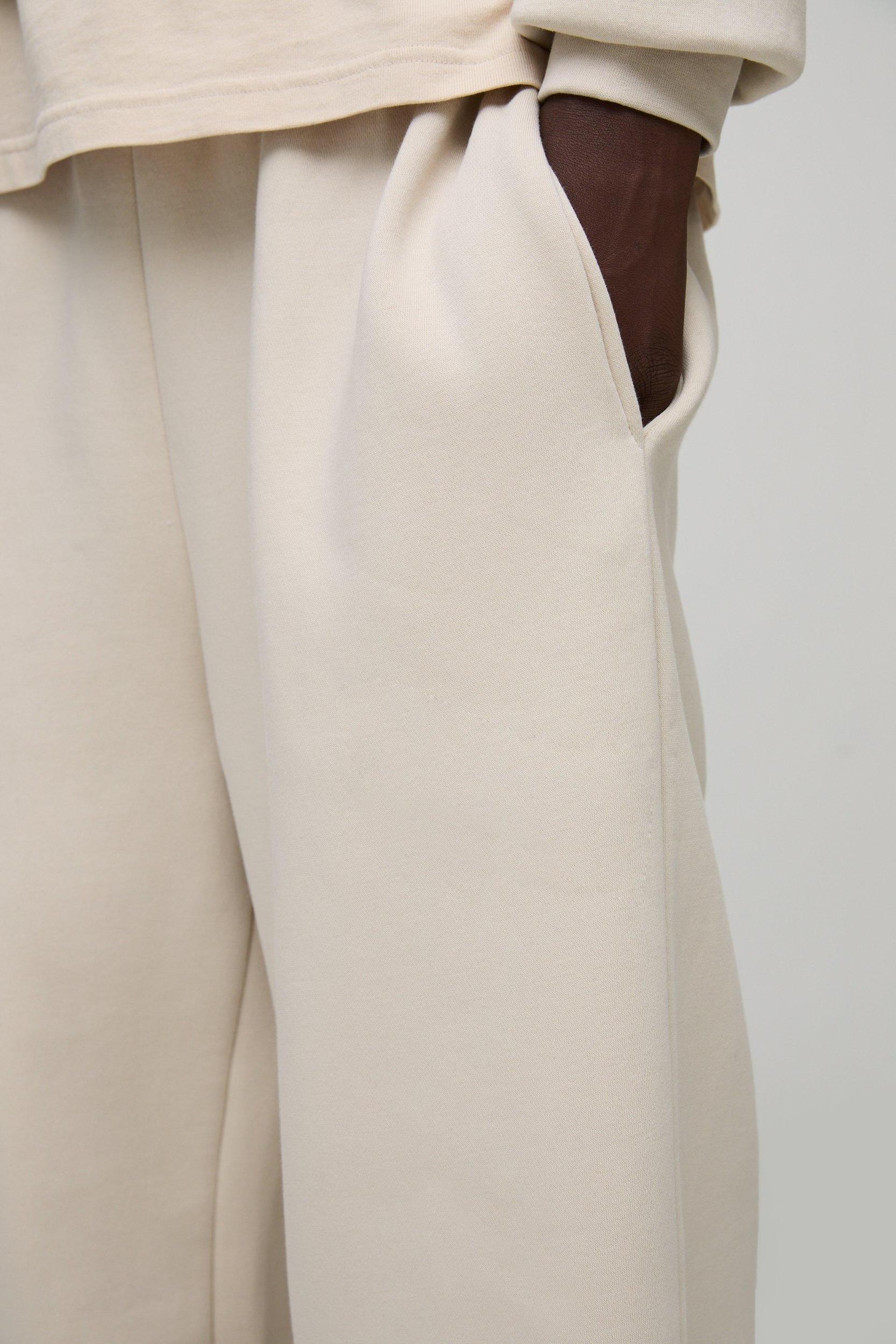 330GSM Extreme Wide Leg Basic Sweatpants | boohooMAN USA Product Image