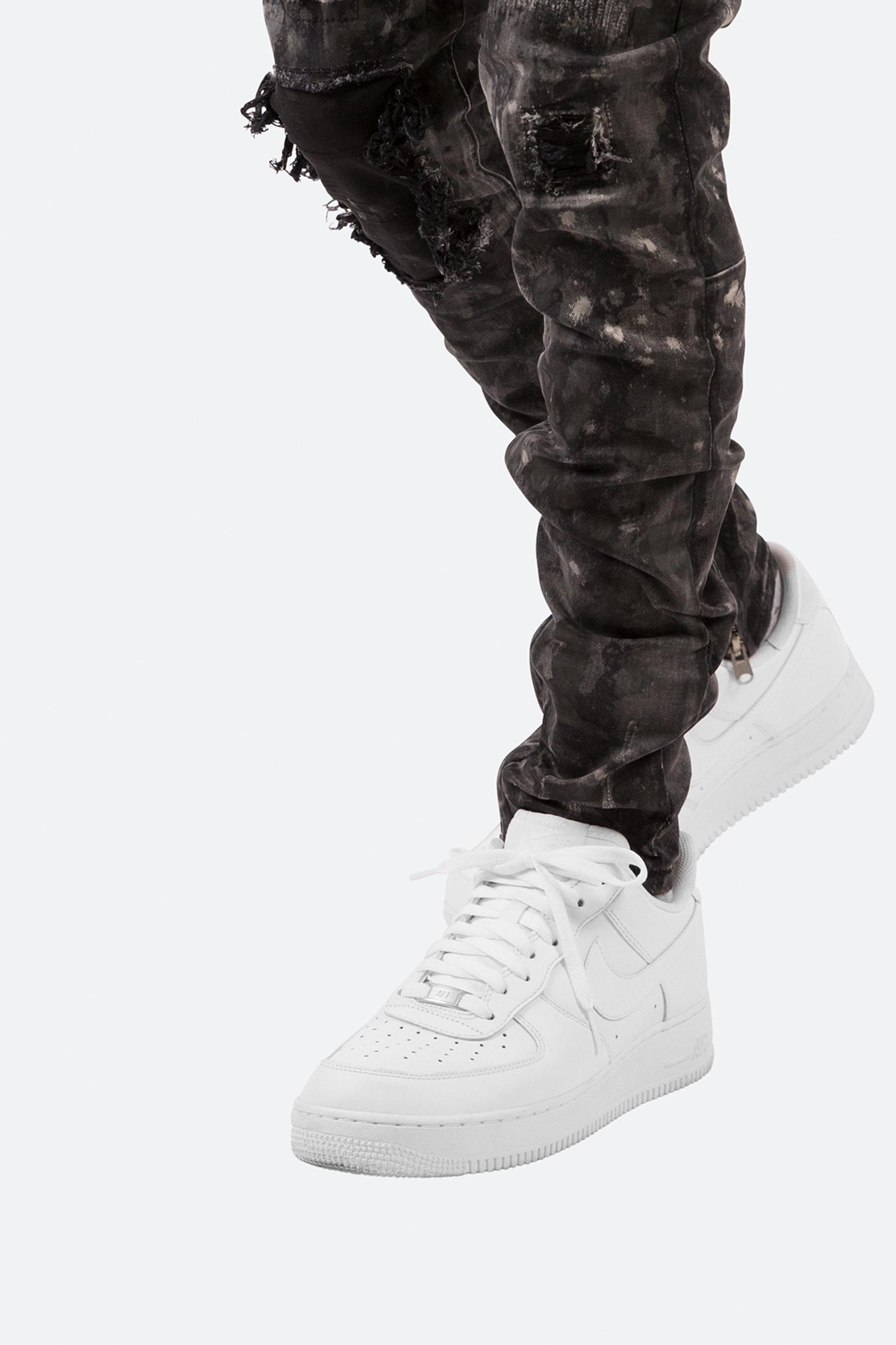 M140 Slim Denim - Black Product Image