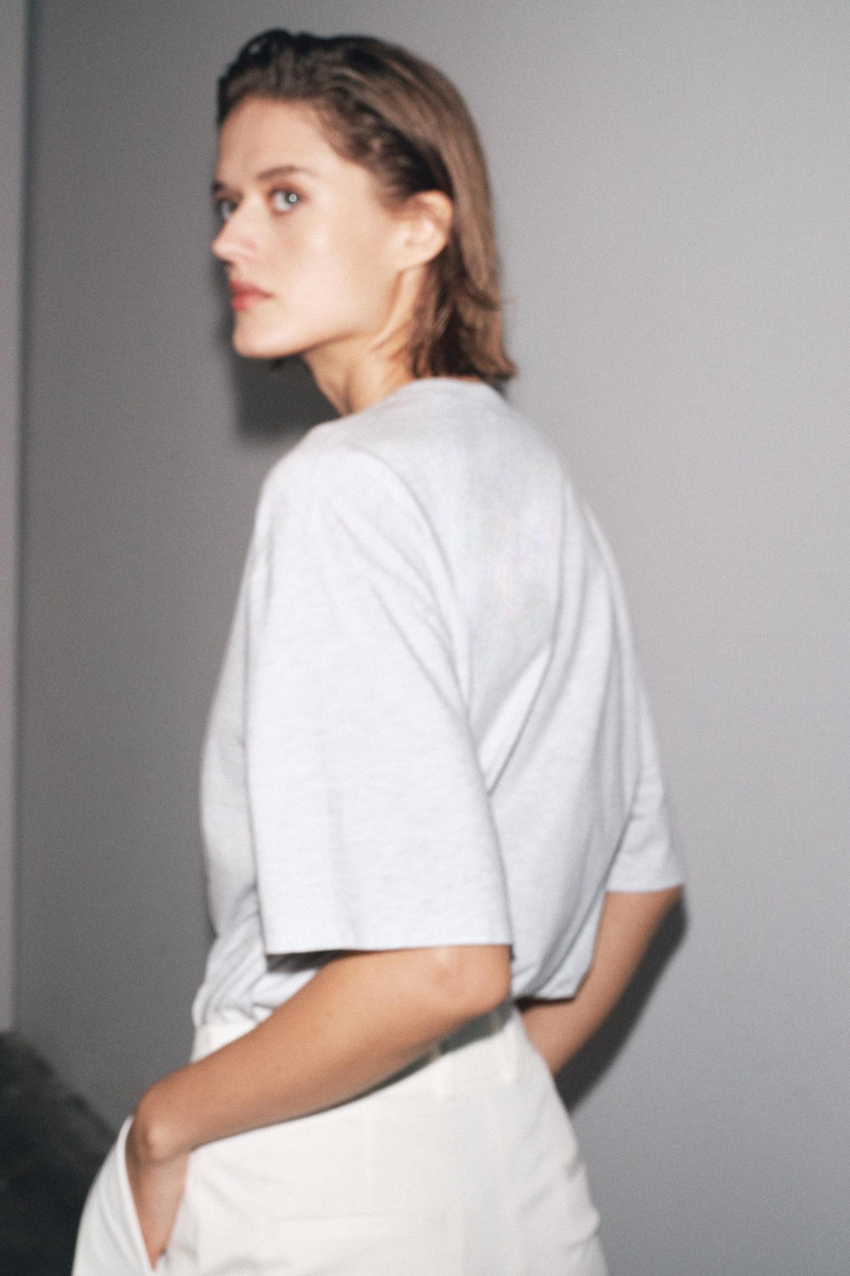 OVERSIZE TEXT T-SHIRT Product Image