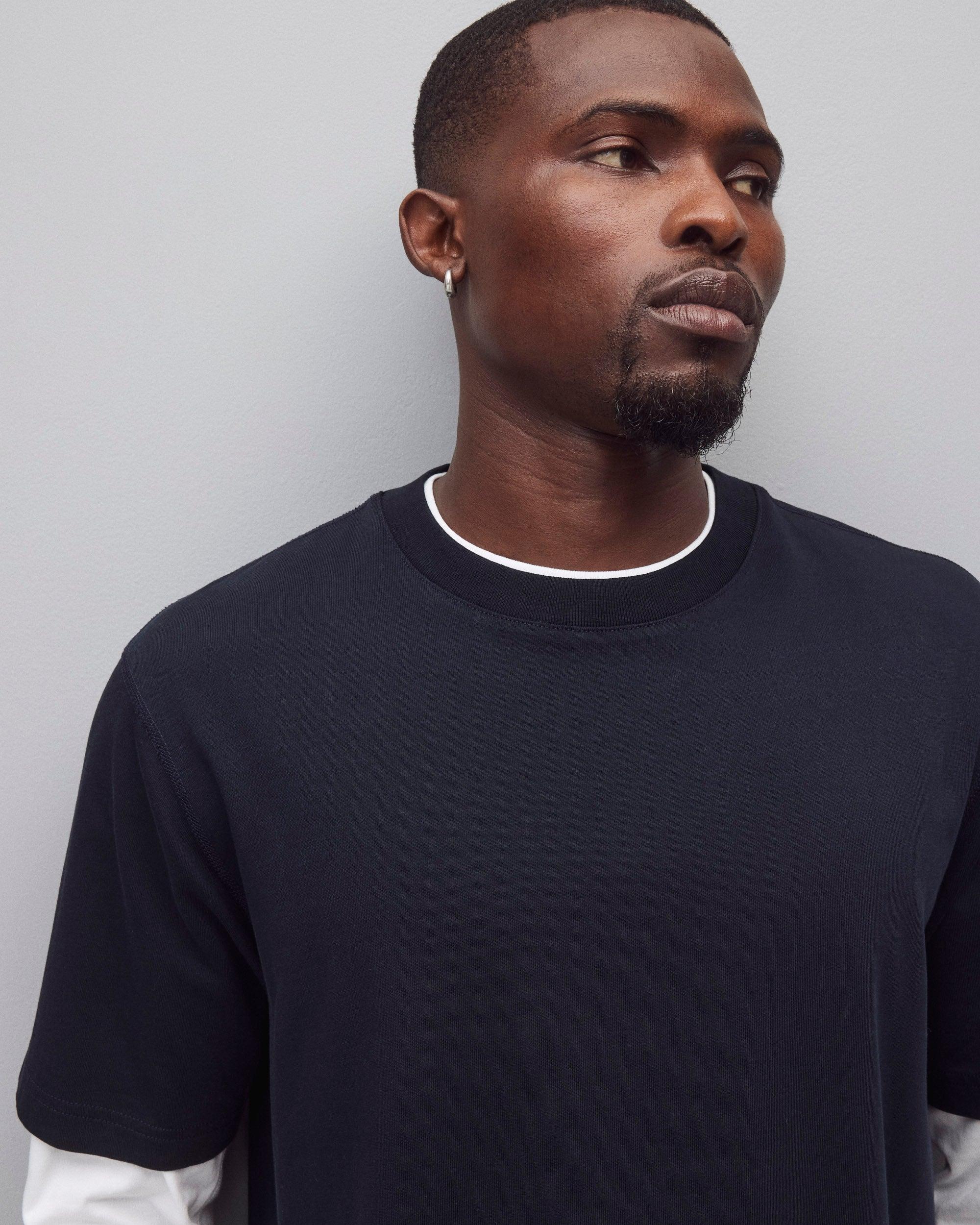 Lightweight Jersey Standard Raglan T-Shirt Male Product Image