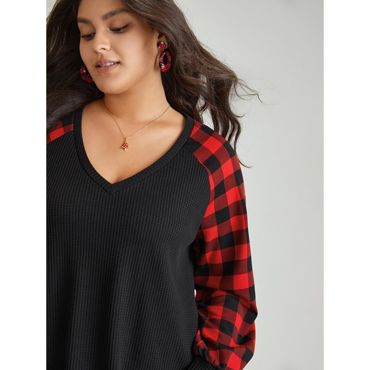 Plus Size Waffle Knit Plaid Patchwork Raglan Sleeve T-shirt Black Women Casual Waffle Knit Plaid V-neck Festival-Christmas T-shirts BloomChic 12/L Product Image