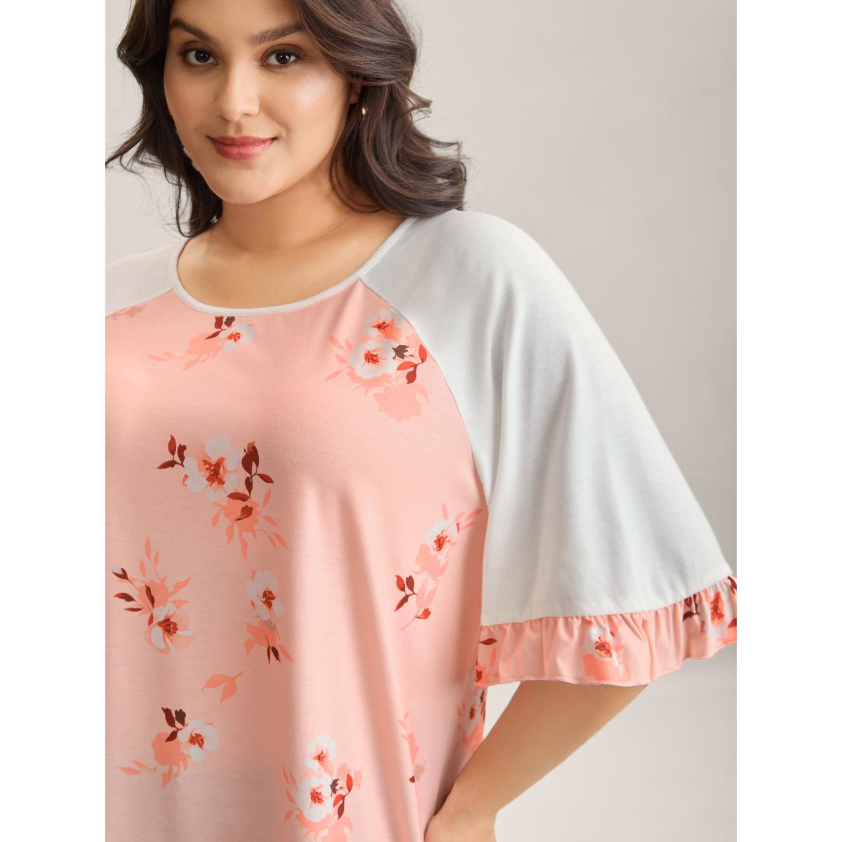 Plus Size Floral Print Spliced Lotus Leaf Sleeve T-Shirt Multicolor Women Gathered Natural Flowers Round Neck Everyday-Casual T-shirts BloomChic 28/5X Product Image