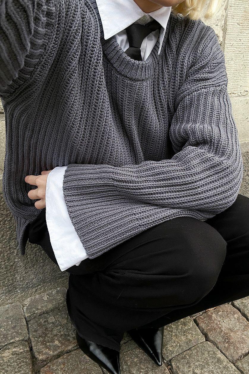 Round Neck Knitted Sweater Product Image