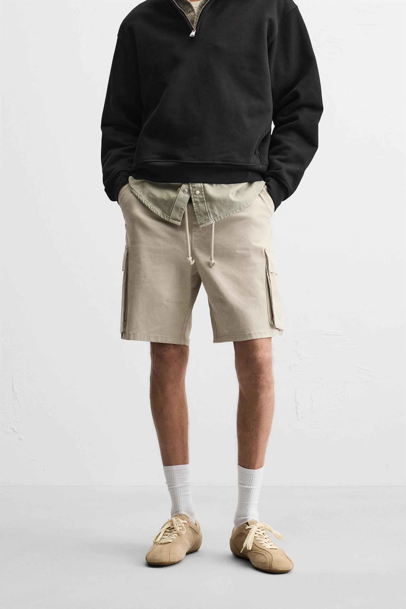 CARGO SHORTS Product Image