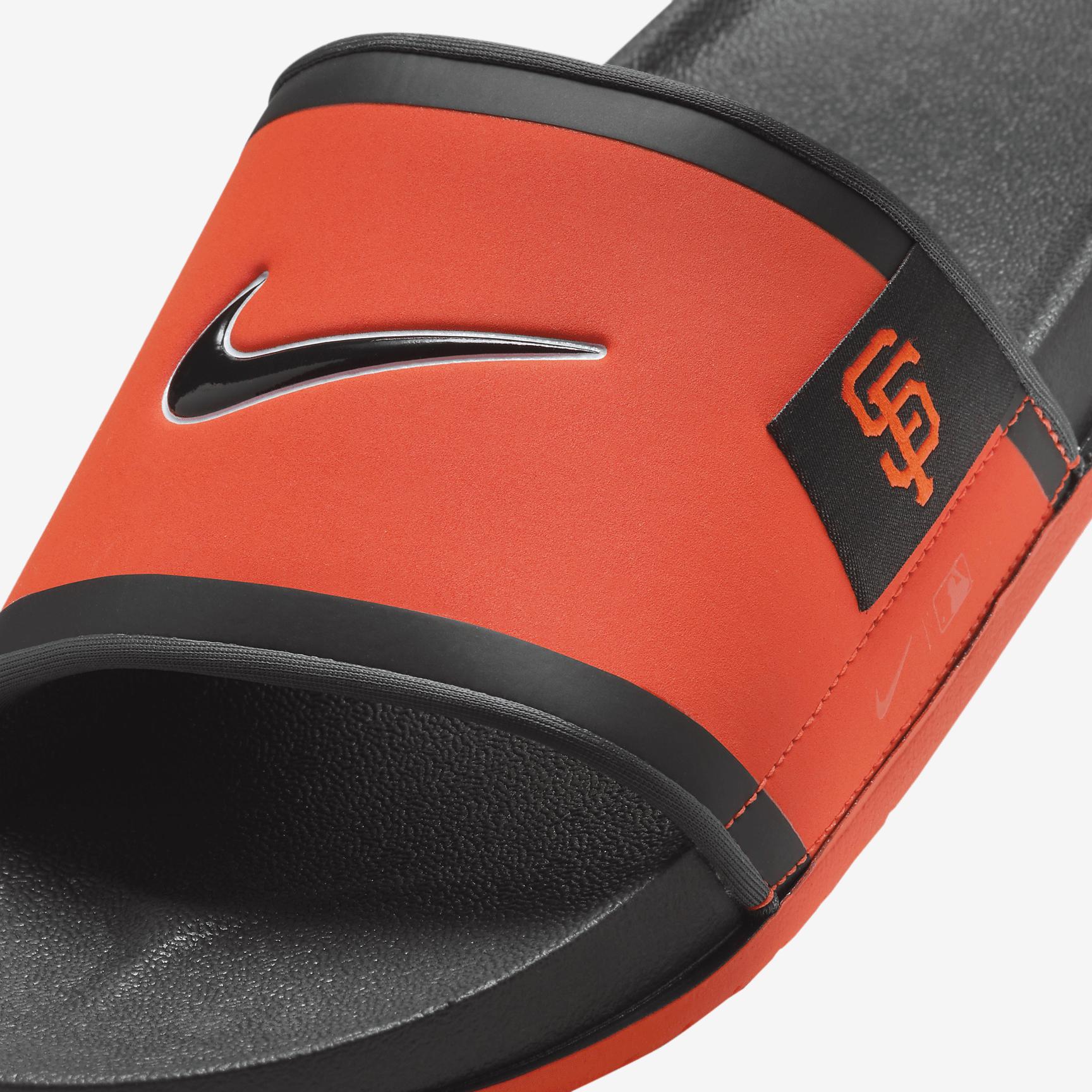 Nike Womens Offcourt Adjust Slides | DV1033-002 Product Image