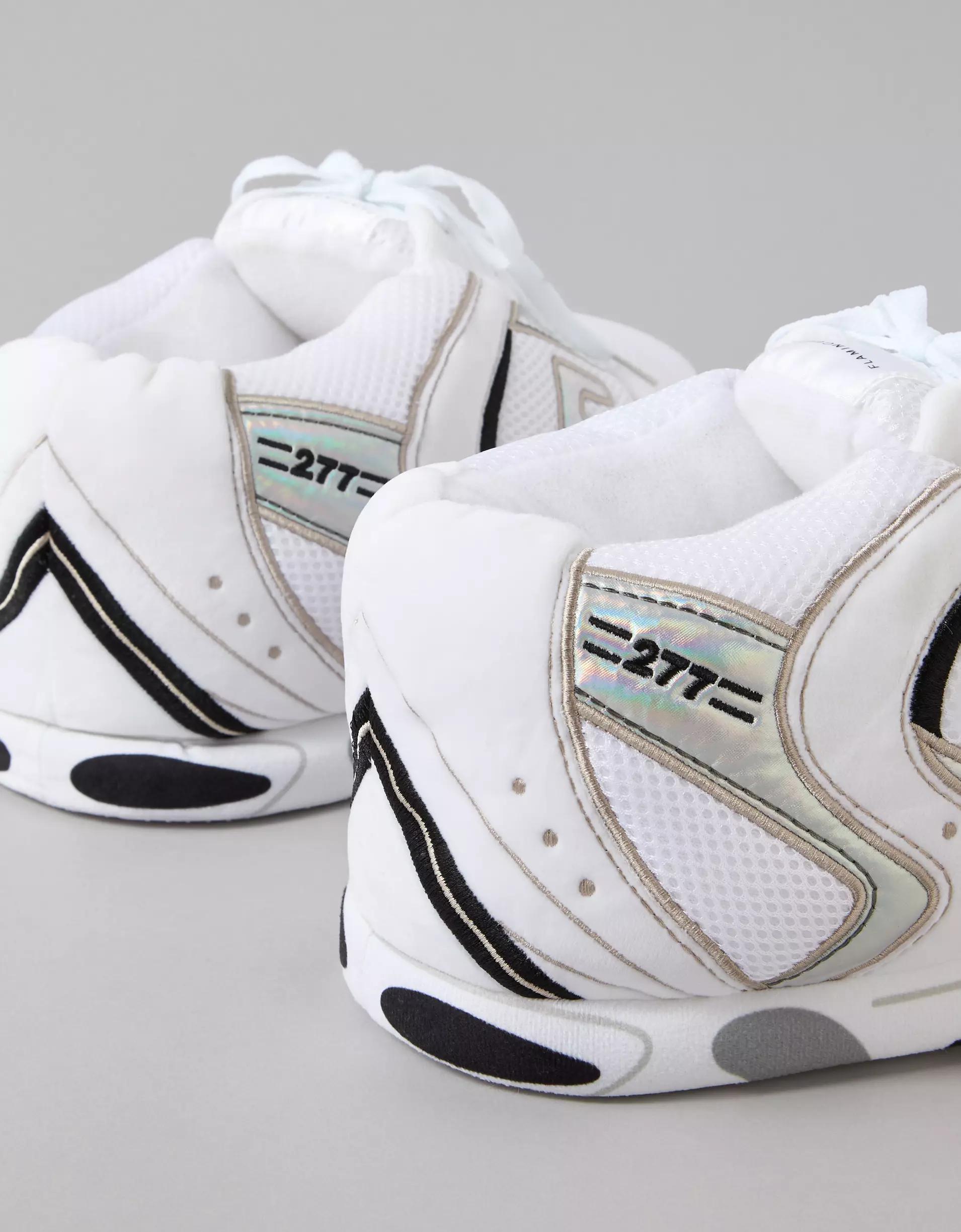 Flaminguoe House Slippers Product Image