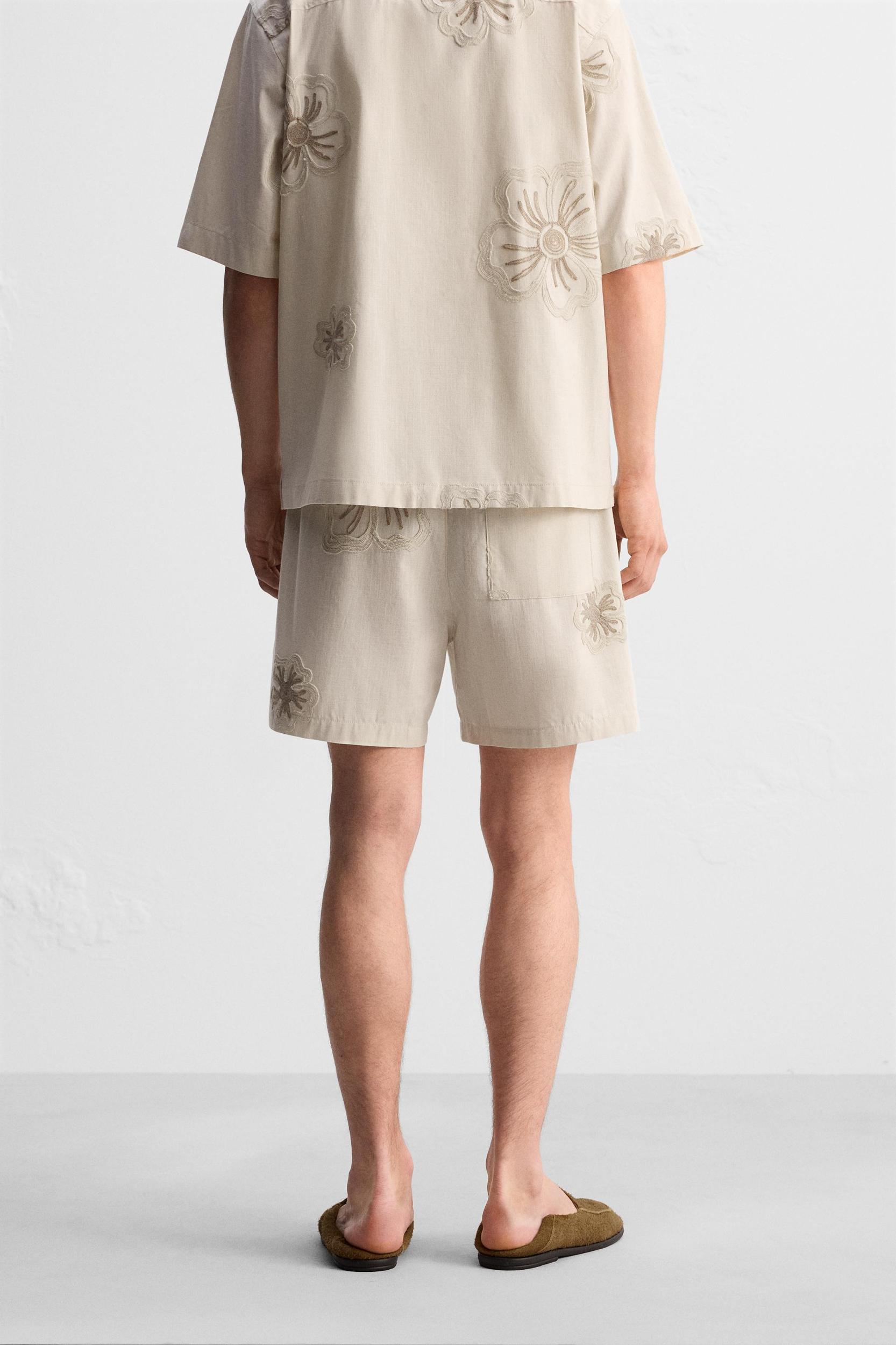 FLORAL EMBROIDERED SHORTS Product Image