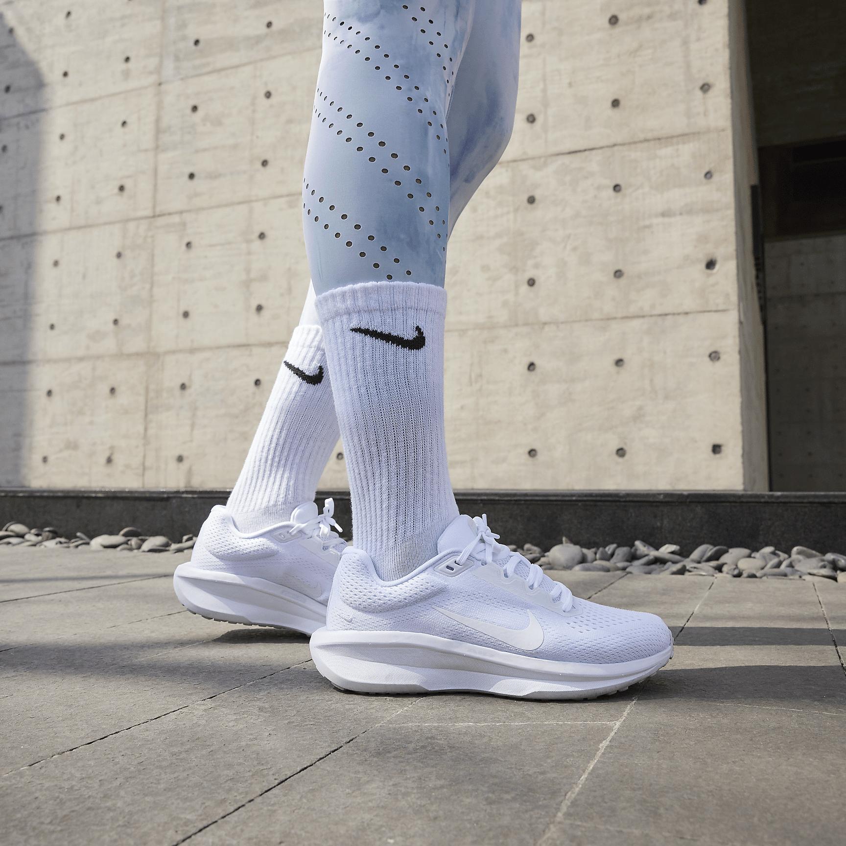 Nike Winflo 11 Women's Running Shoes,  Product Image