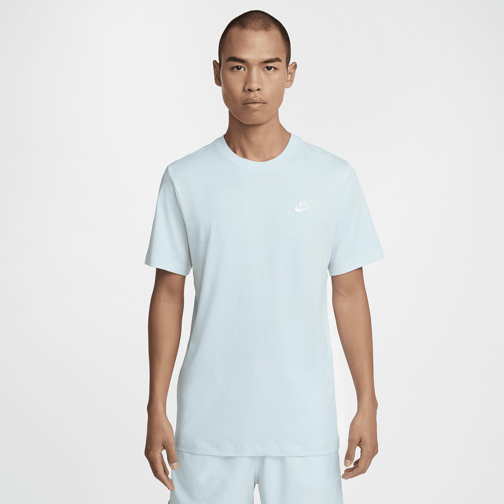 Nike Sportswear Club Men's T-Shirt Product Image