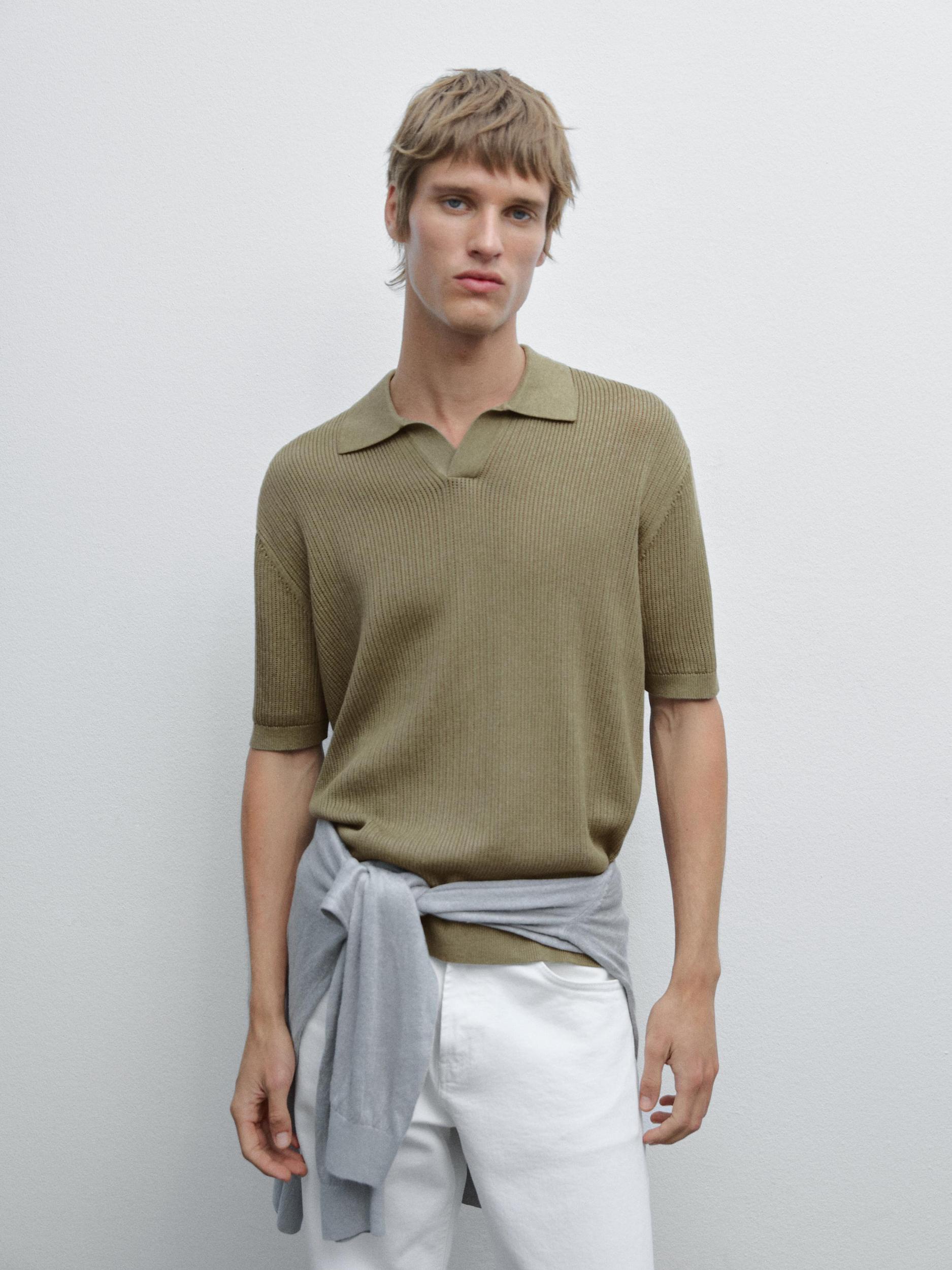 Cutwork V-neck polo shirt Product Image