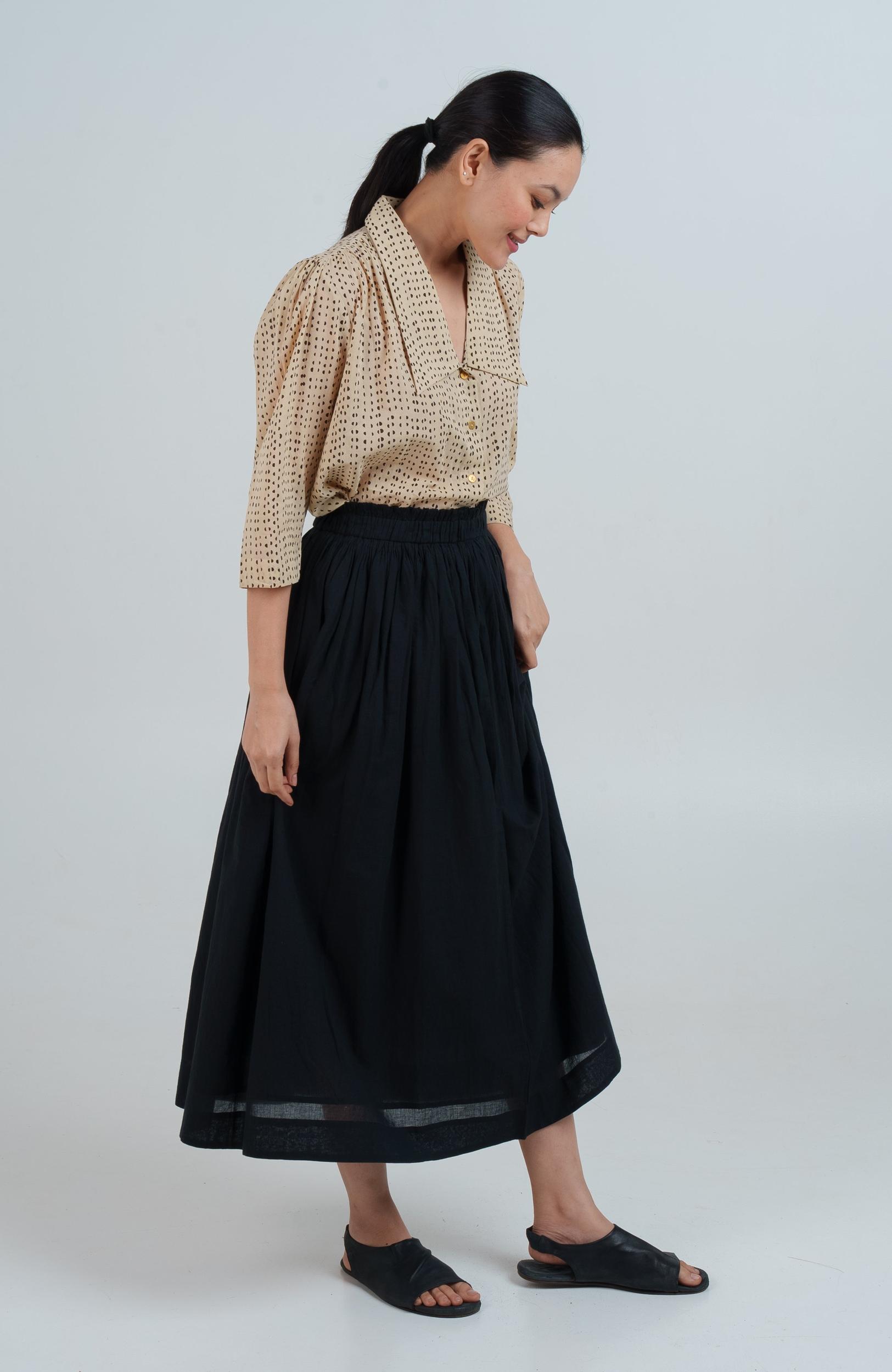 The Tiny-Dotted Shirt Product Image