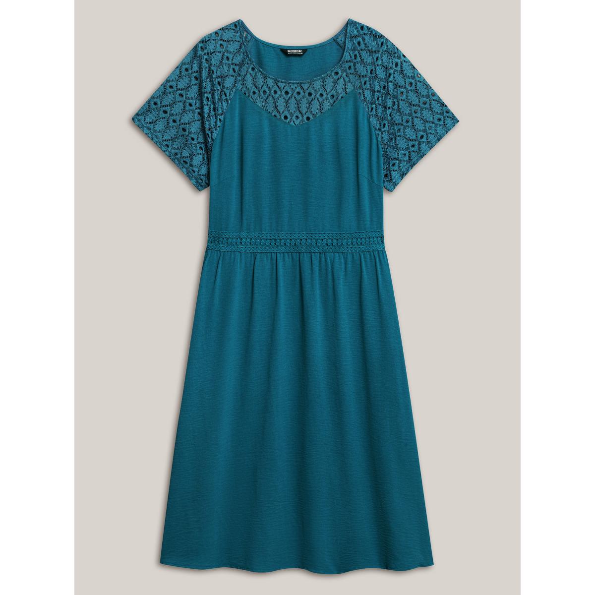 Plus Size Lace Cut-Out Raglan Sleeve Pockets Midi Dress Aegean Women Timeless Woven ribbon&lace trim Round Neck Short sleeve Curvy BloomChic 18-20/2X Product Image