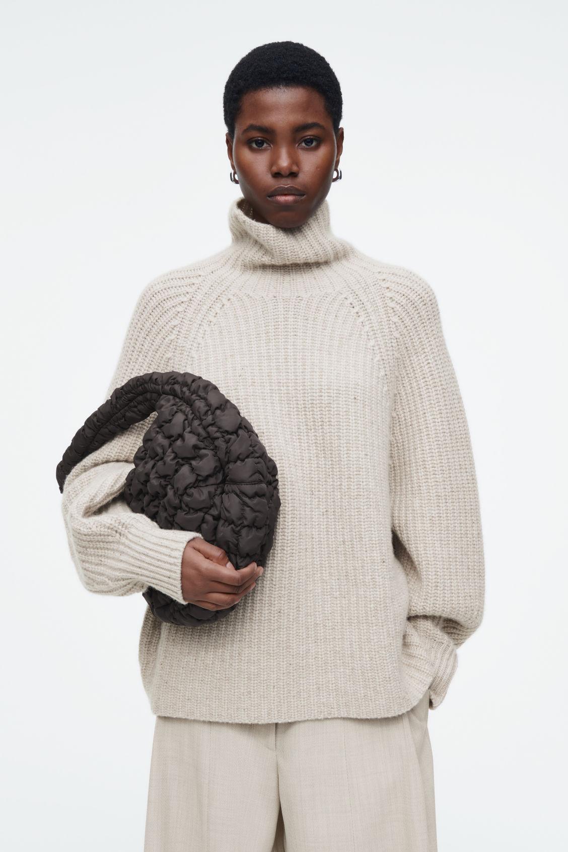 QUILTED MINI BAG Product Image