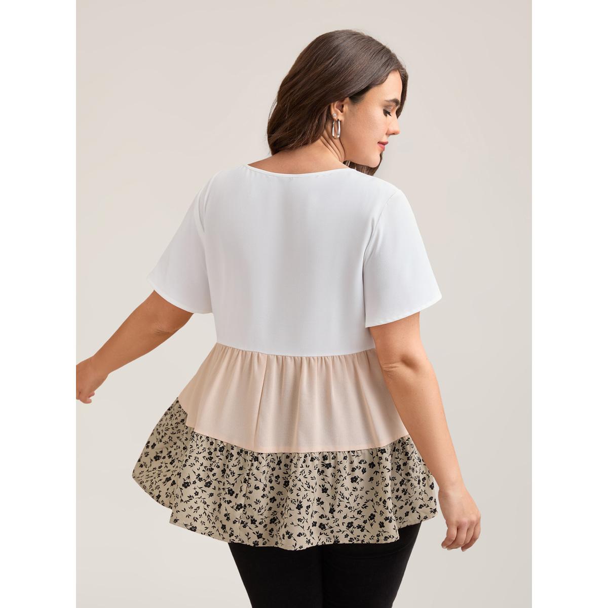 Plus Size Multicolor Round Neck Contrast Tiered Blouse Women Casual Cap Sleeve Round Neck Everyday Blouses BloomChic 26/4X Product Image