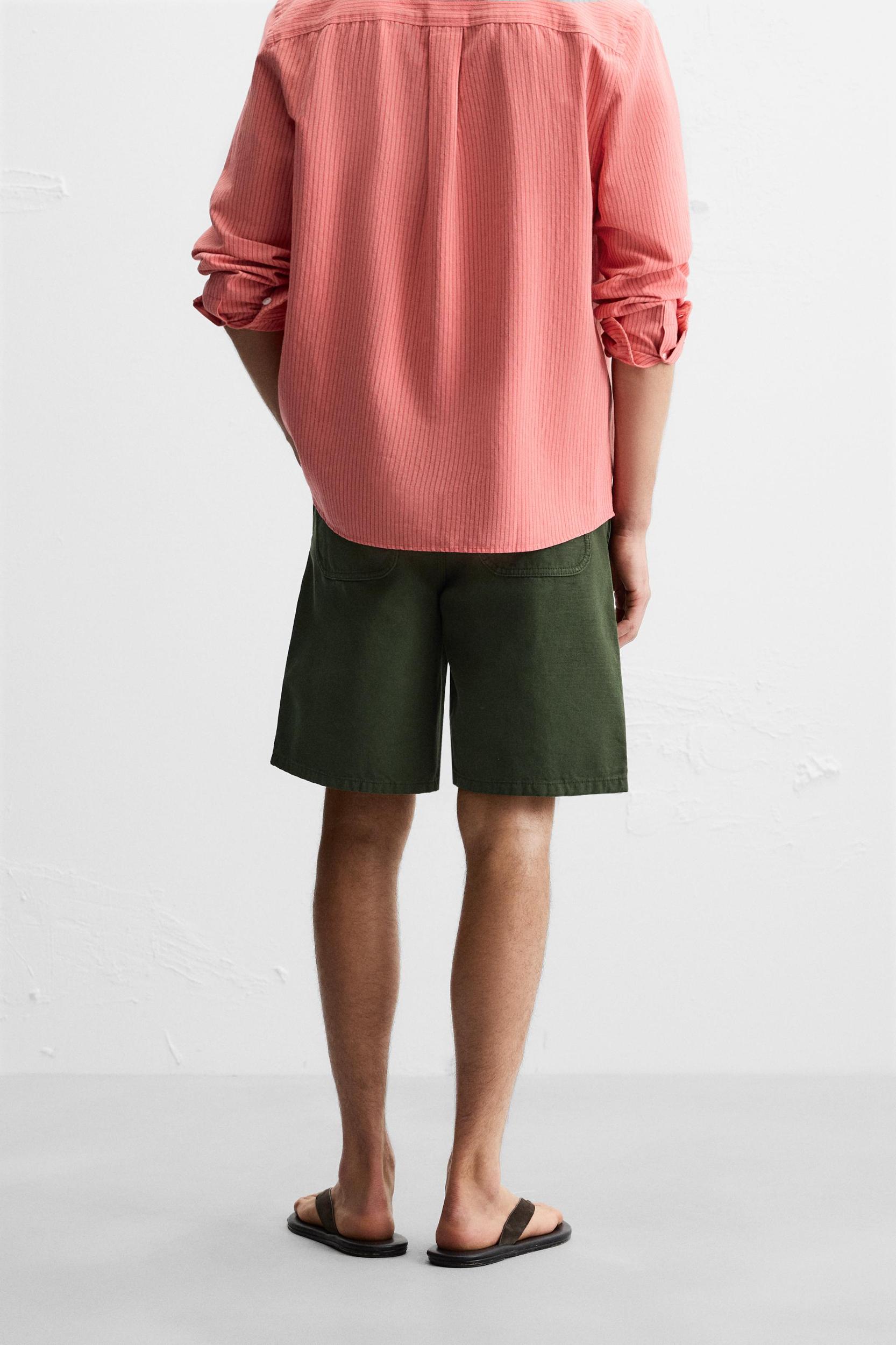 WASHED TEXTURED SHORTS Product Image