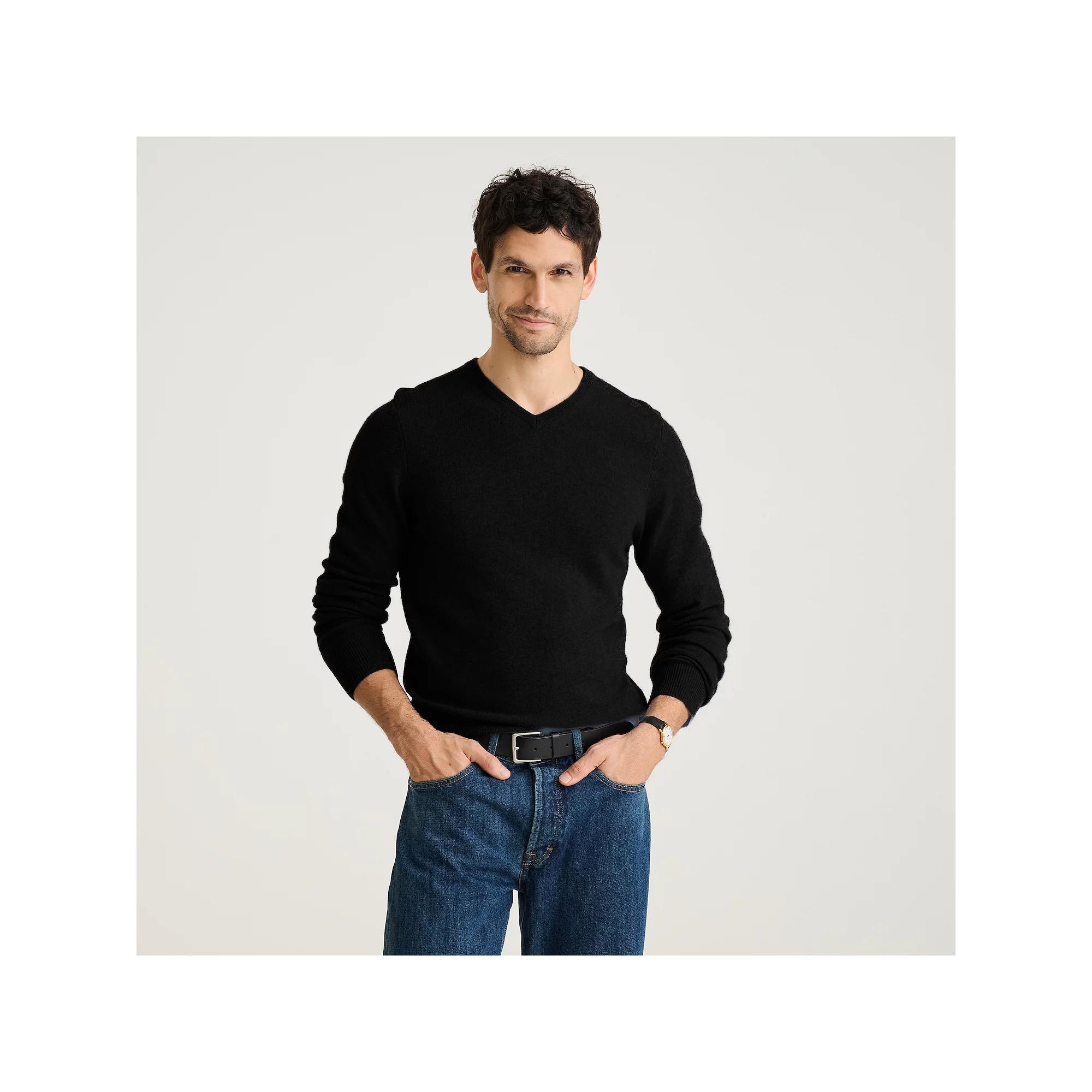 Men's NAADAM Soft Collection V-Neck Cashmere Sweater, Size: XS, Black Product Image