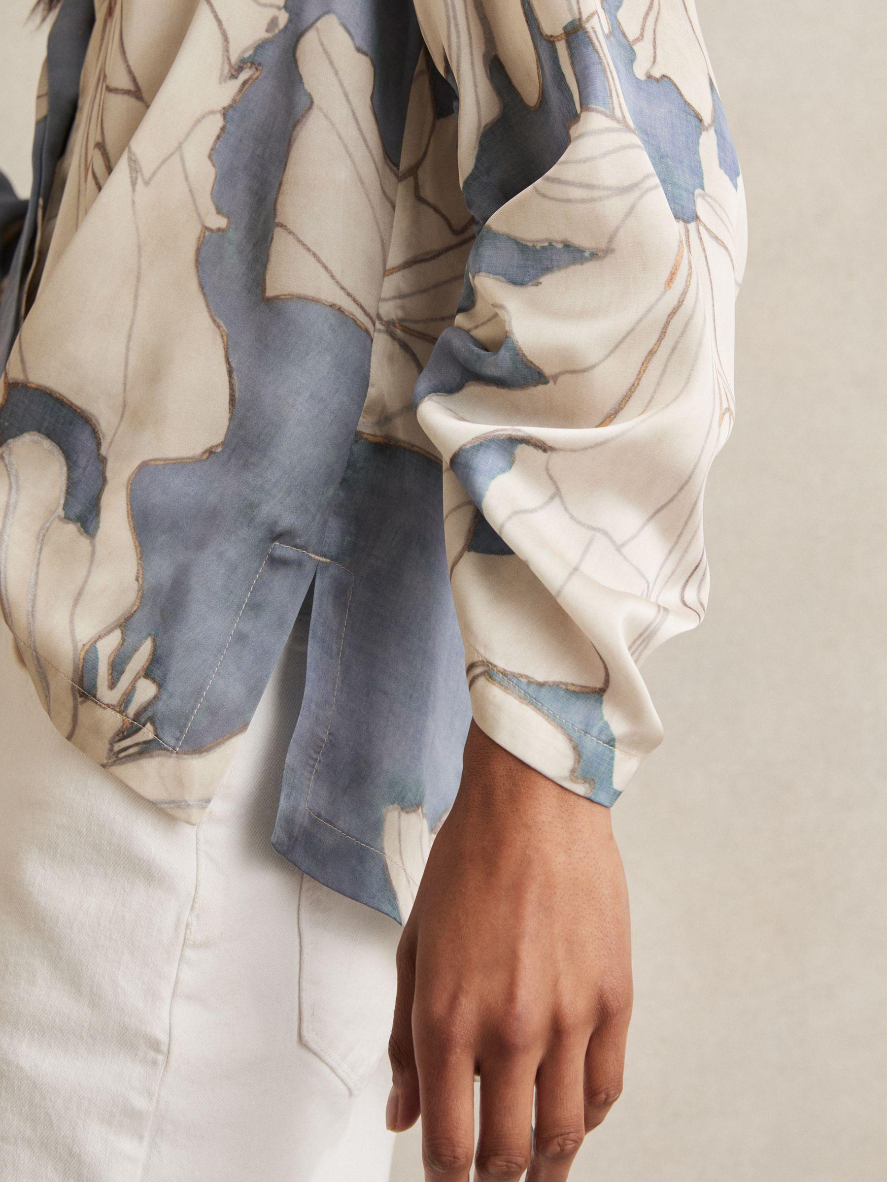 Floral Print Gathered Cut Out Shirt in Blue Product Image
