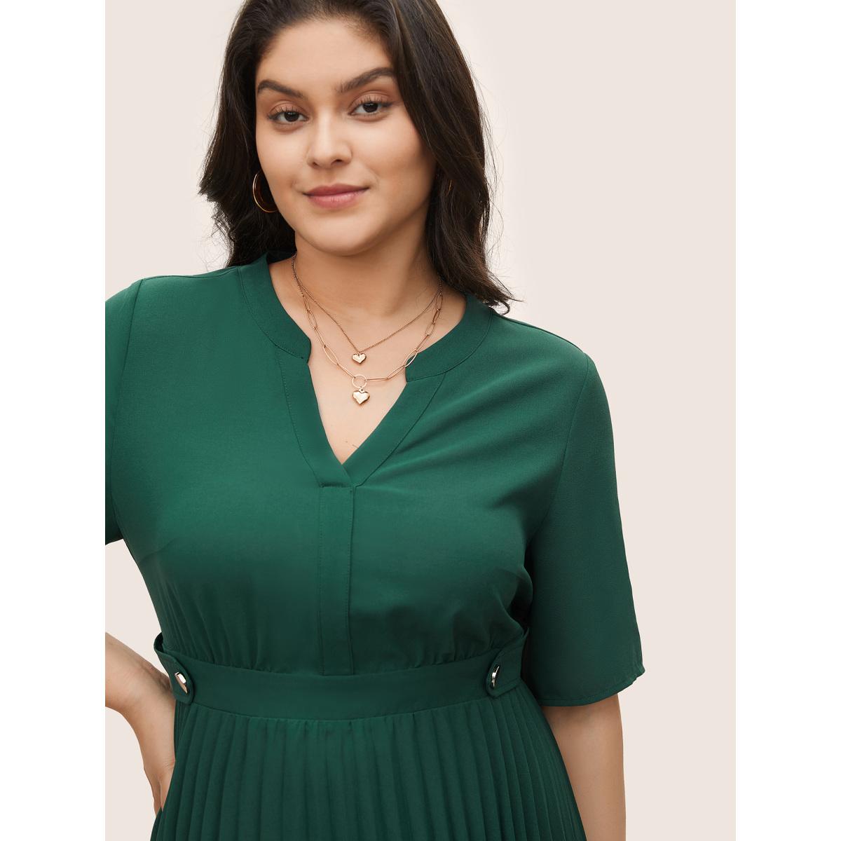 Plus Size Solid Button Detail Notched Pleated Hem Dress DarkGreen Women At the Office Non Notched collar Short sleeve Curvy Midi Dress BloomChic 12/L Product Image
