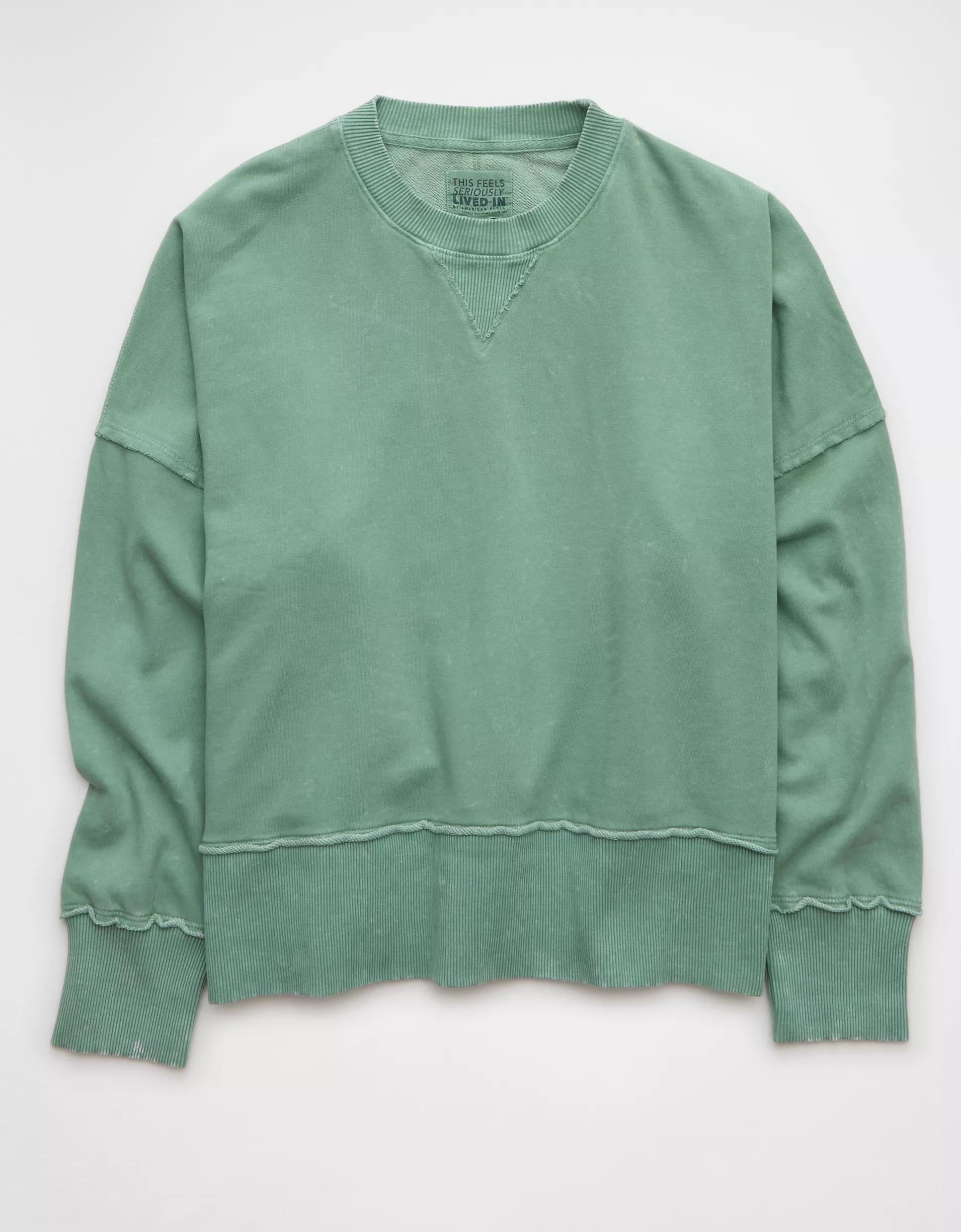 AE Big Hug Destination Graphic Crew Neck Sweatshirt Product Image