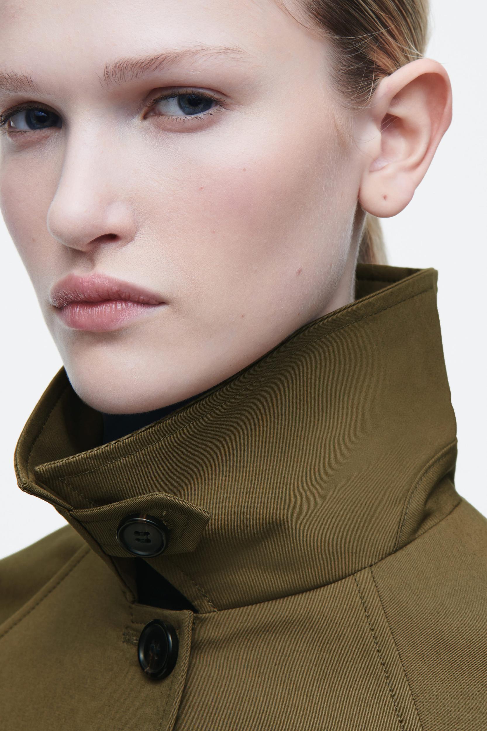 SHORT TWILL TRENCH COAT Product Image