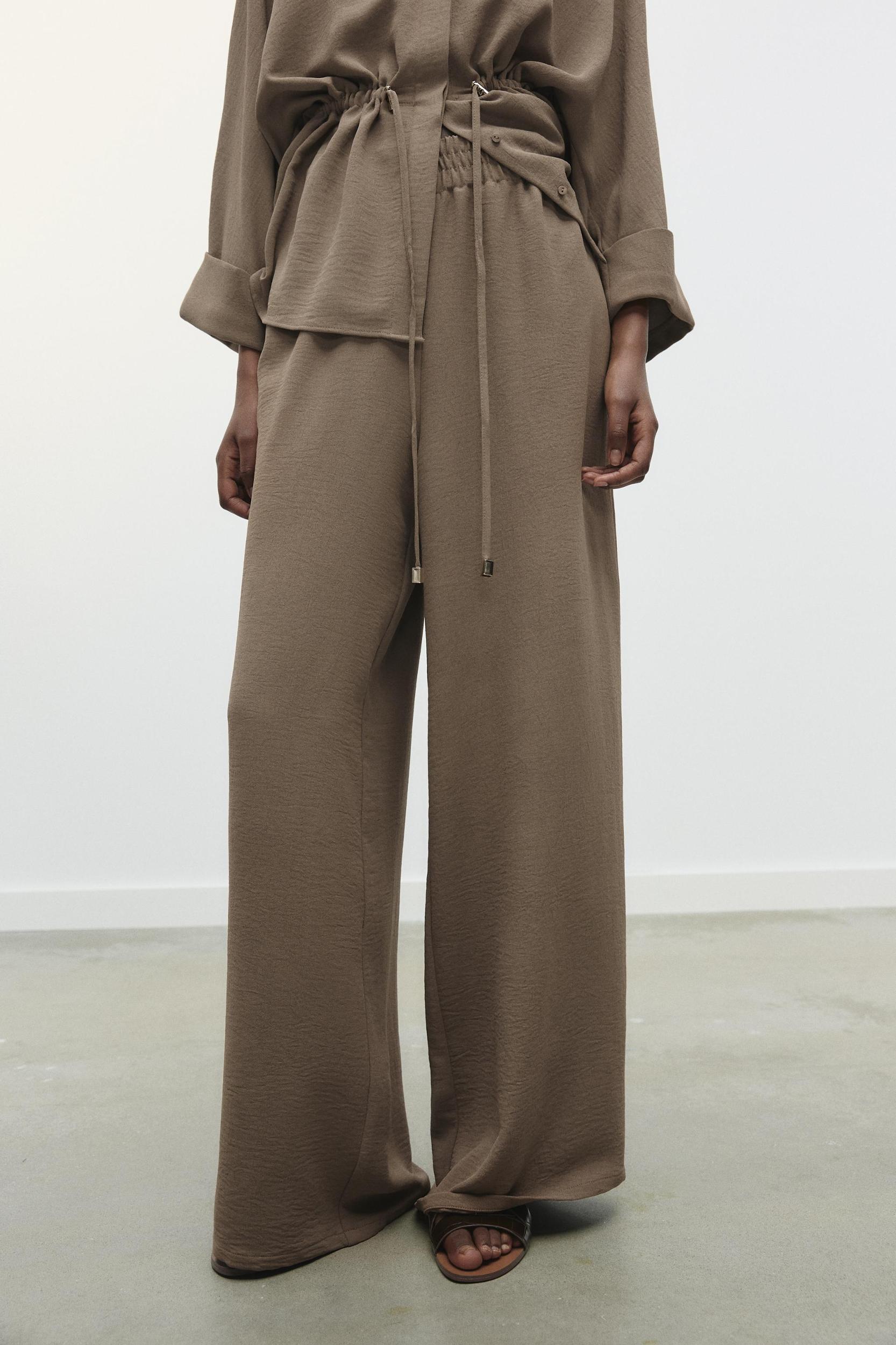 FLOWY WIDE LEG PANTS Product Image