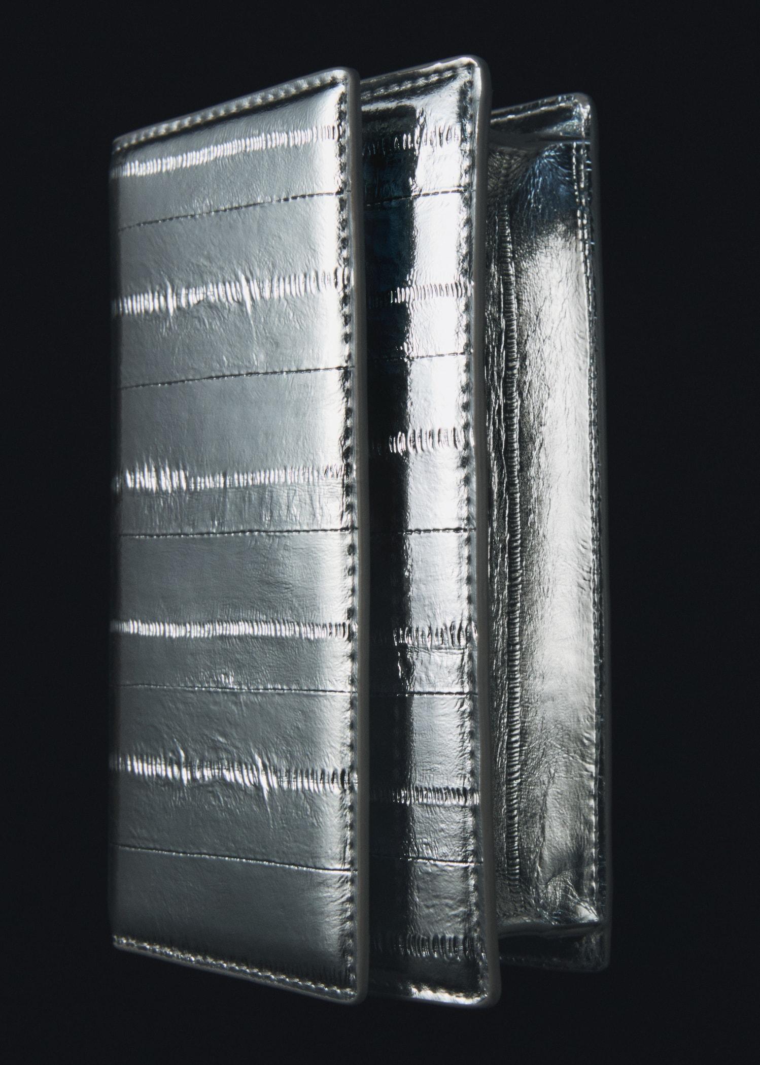 Textured leather effect bag - Women | MANGO USA Product Image