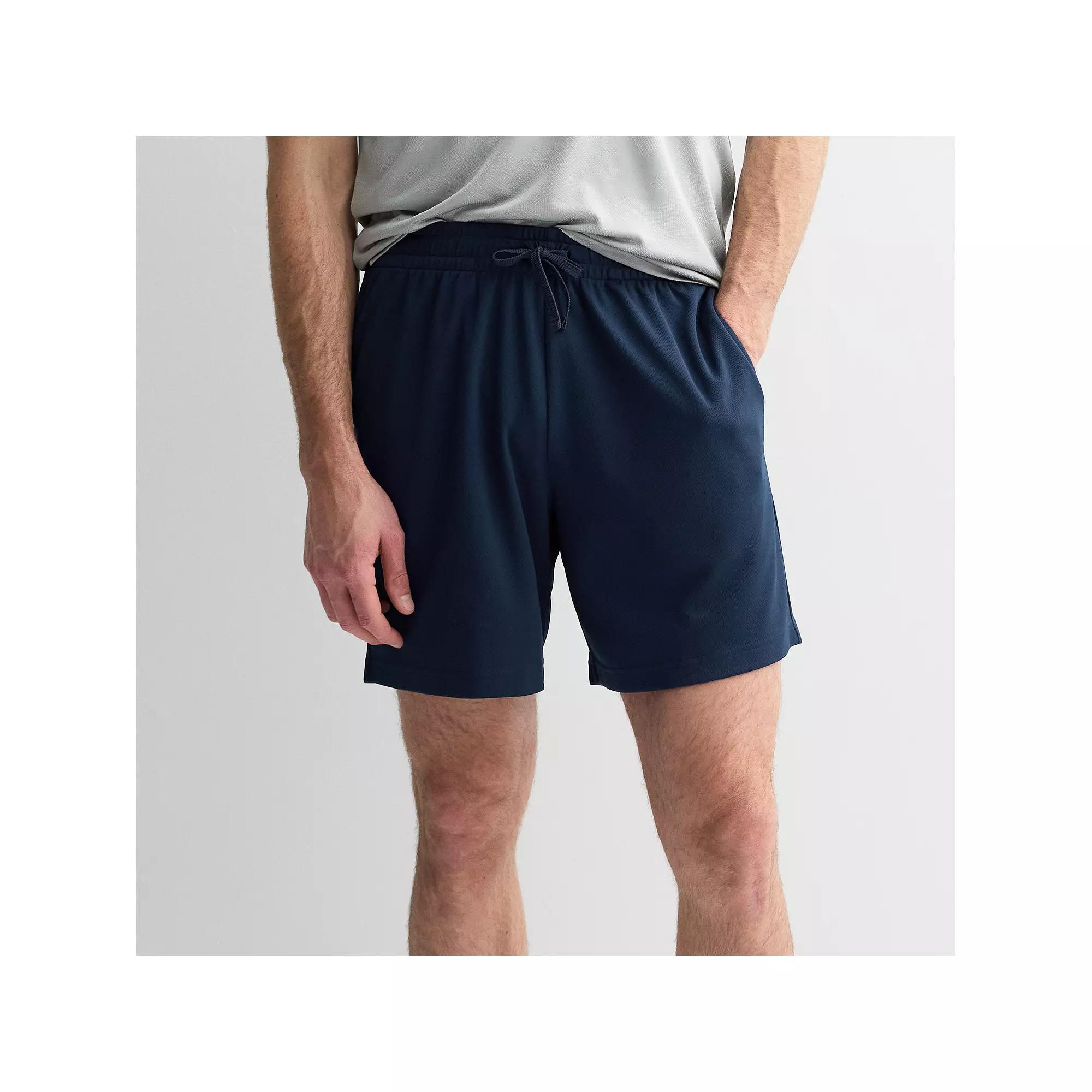 Men's Tek Gear® 7 in. Mesh Shorts,  Product Image