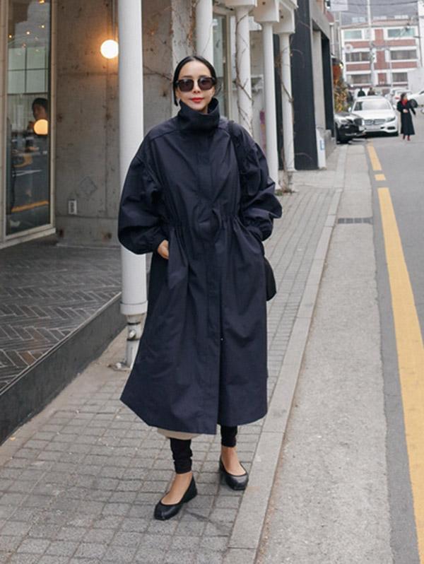 Solid Color Loose Elastic Waist Long Outwear Product Image