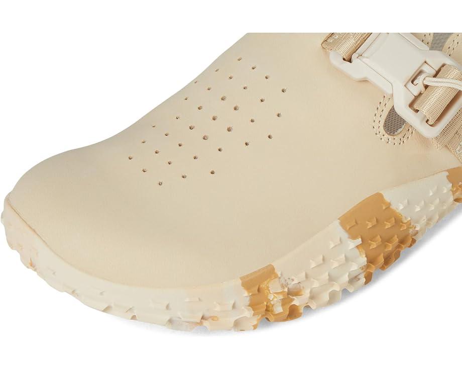 Clover Sport Mule Product Image