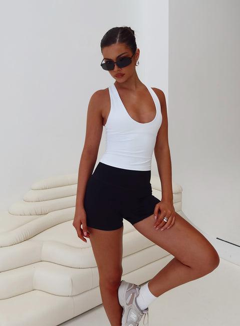 Touchdown Active Contour Short Black Product Image