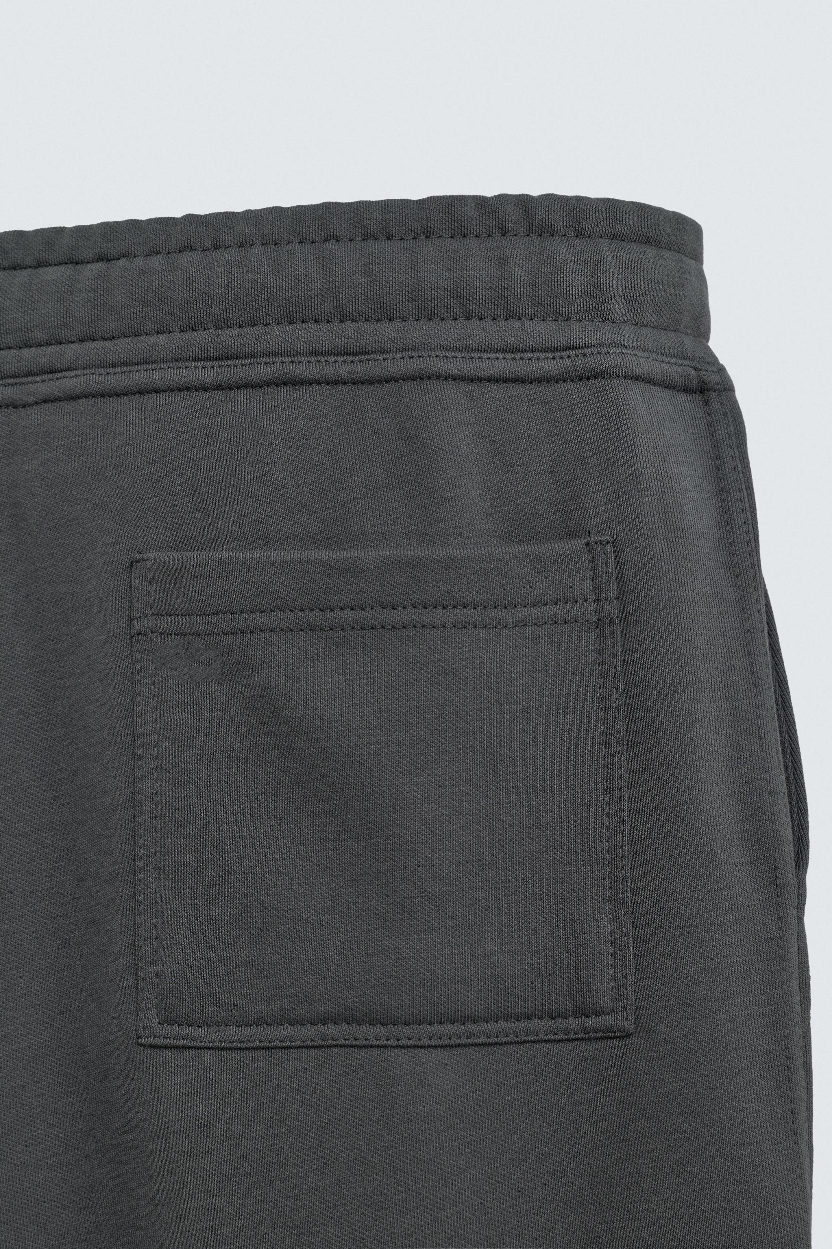 RELAXED FIT JOGGING PANTS Product Image