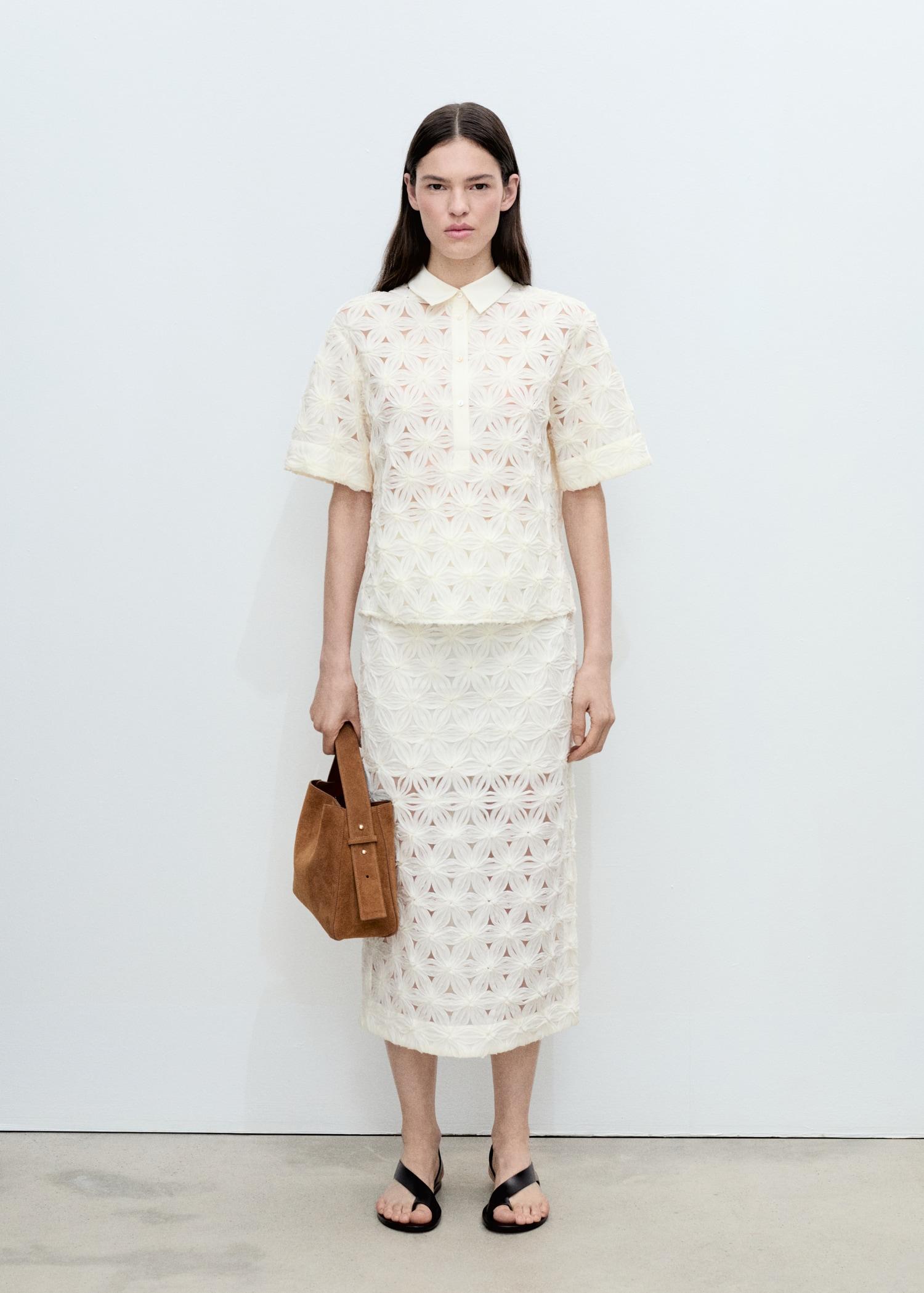 Openwork textured floral skirt - Women | MANGO USA Product Image