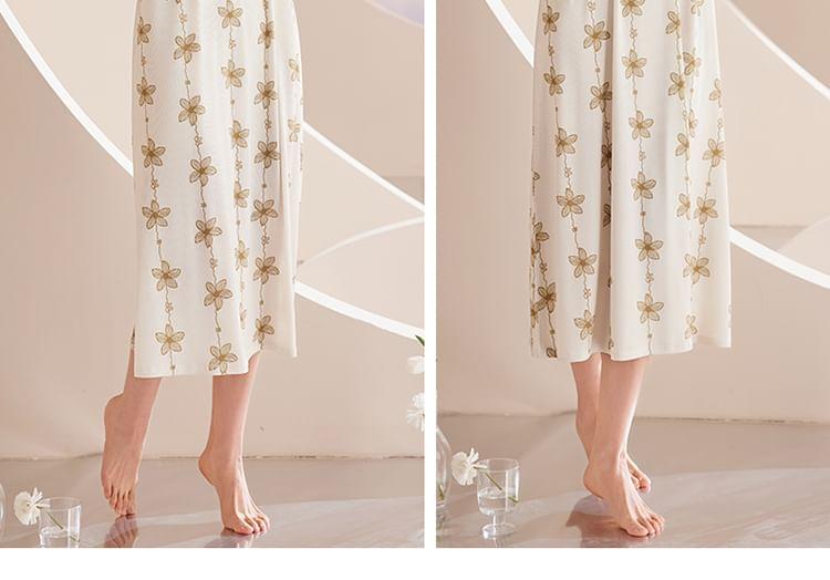 Spaghetti Strap Padded Floral Print Midi Pajama Dress Product Image