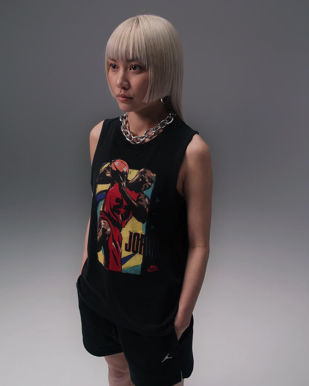Womens Jordan Sleeveless Graphic T-Shirt | HJ0199-010 Product Image