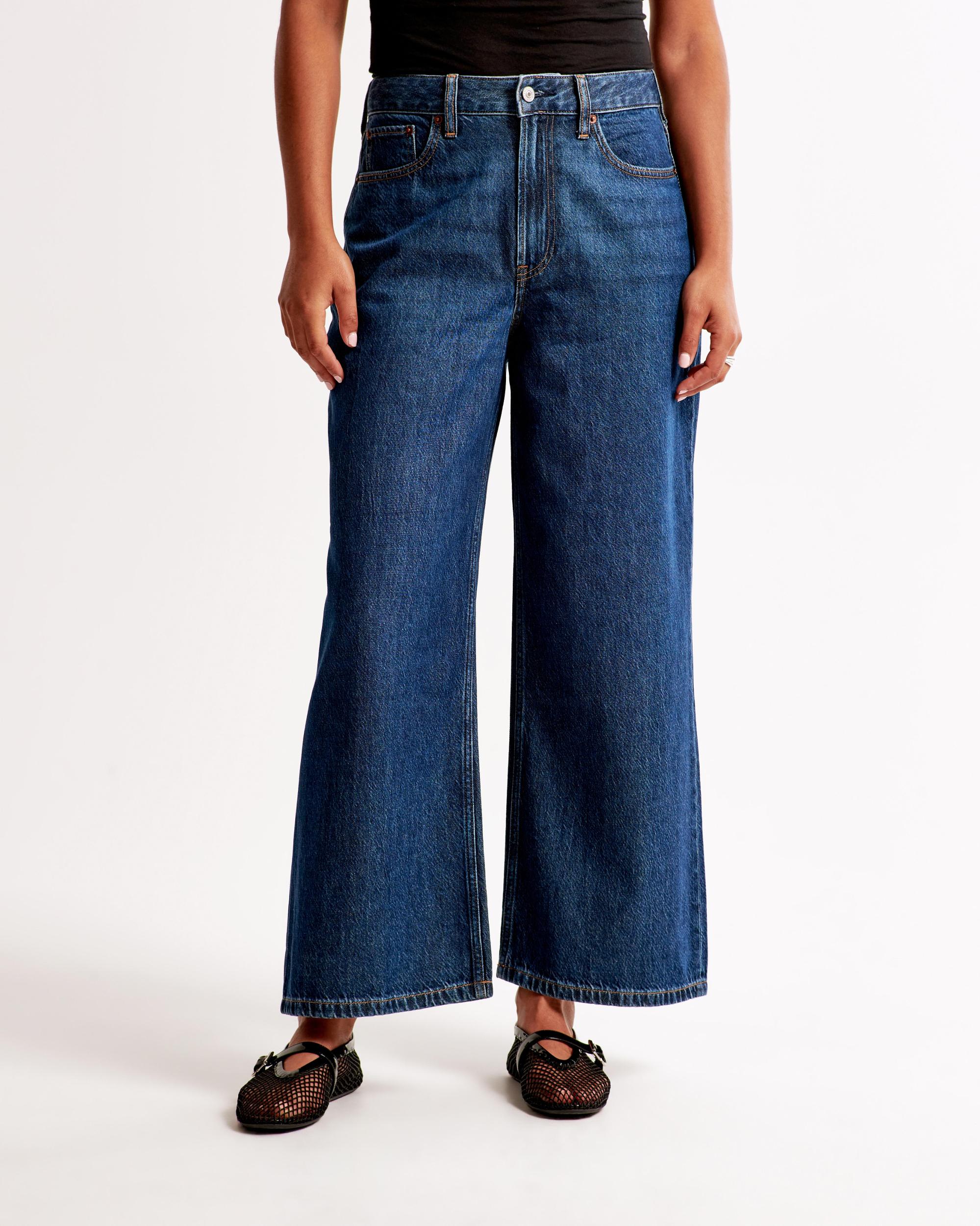 Curve Love High Rise Cropped Wide Leg Jean Product Image