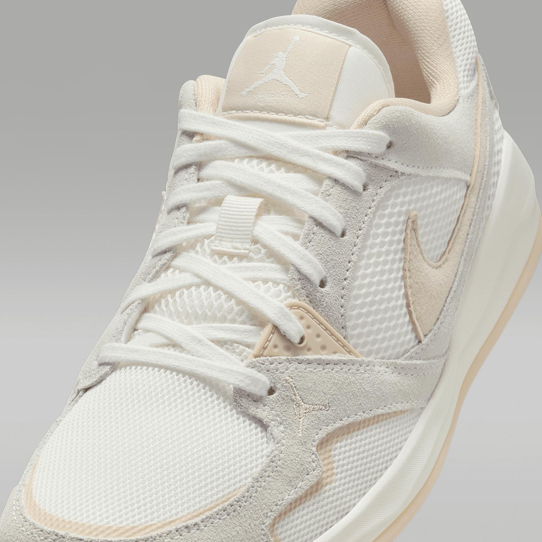 Jordan CMFT Era Women's Shoes Product Image